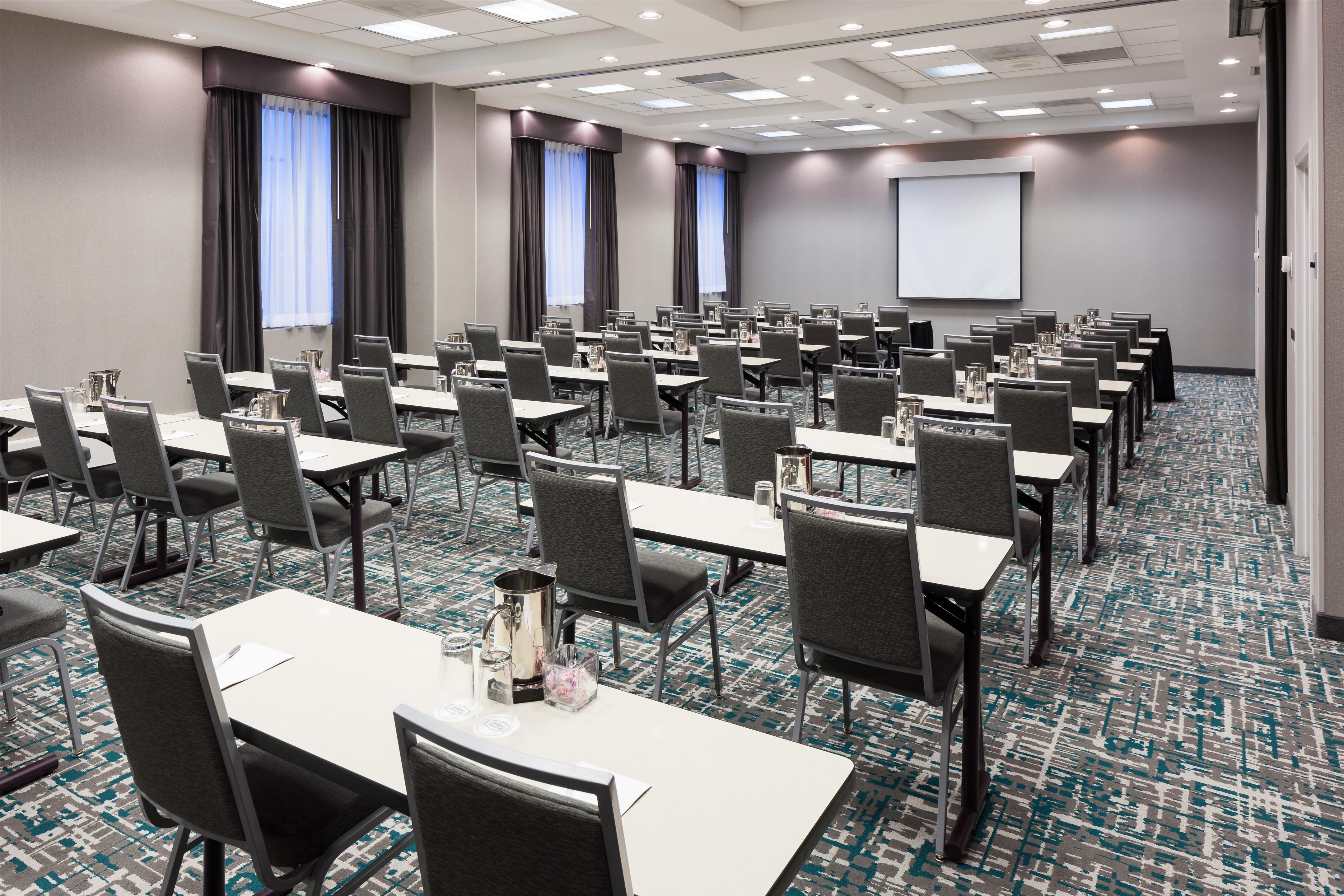 Meeting Room | Hampton Inn & Suites Chicago-North Shore/Skokie