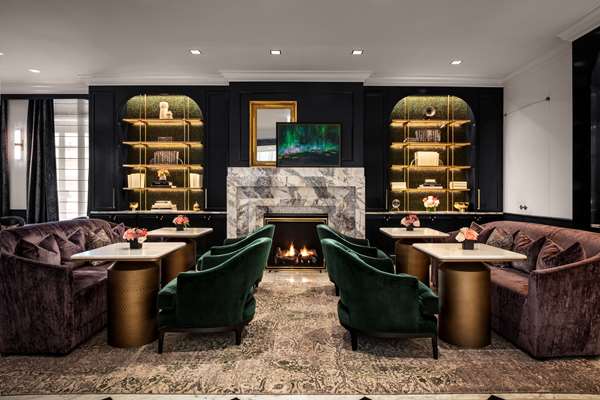 Restaurant - Waldorf Astoria Hotel Chicago