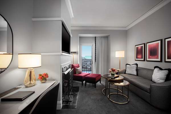  - Waldorf Astoria Hotel Chicago