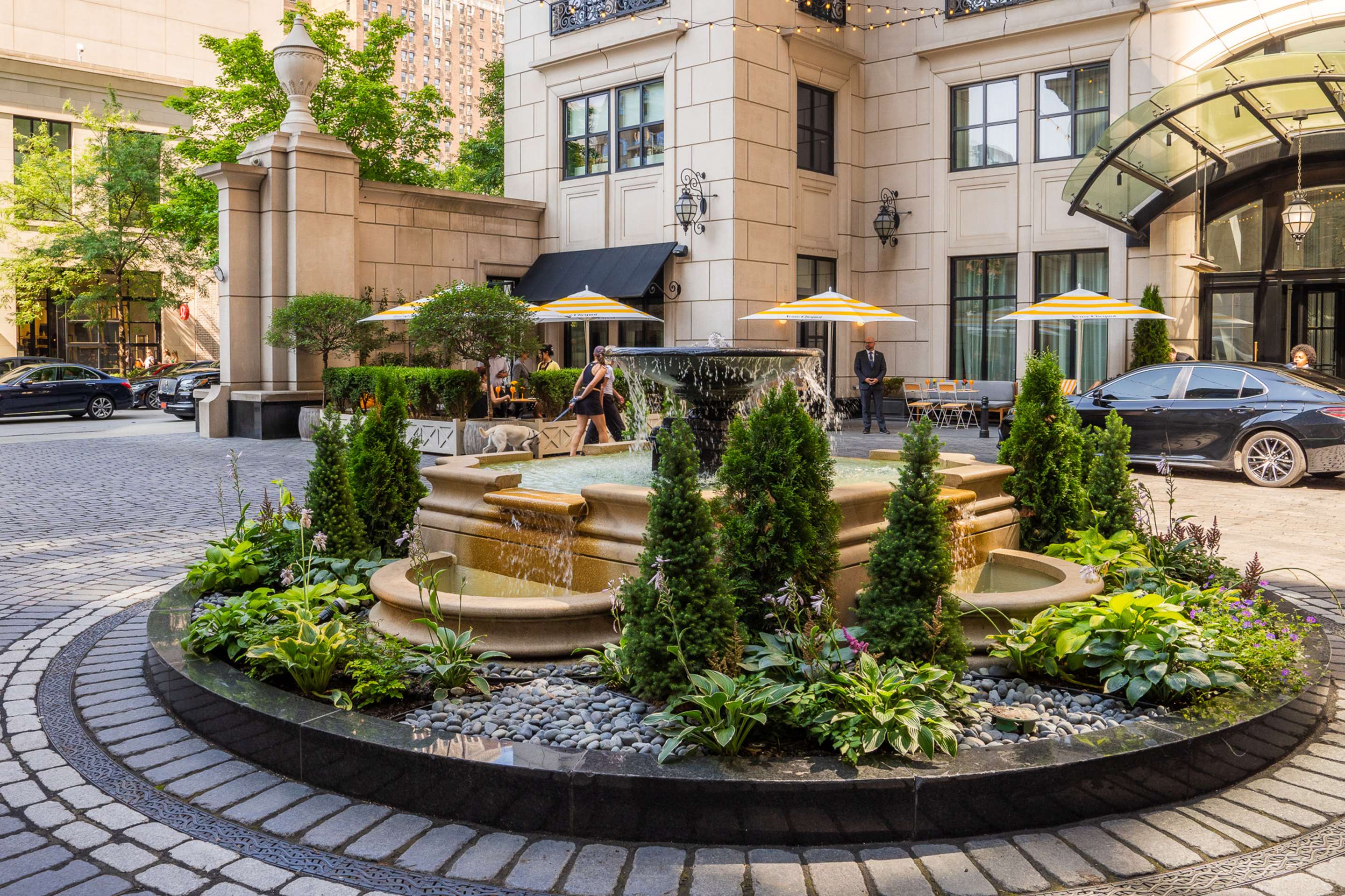 Exterior | Waldorf Astoria Chicago