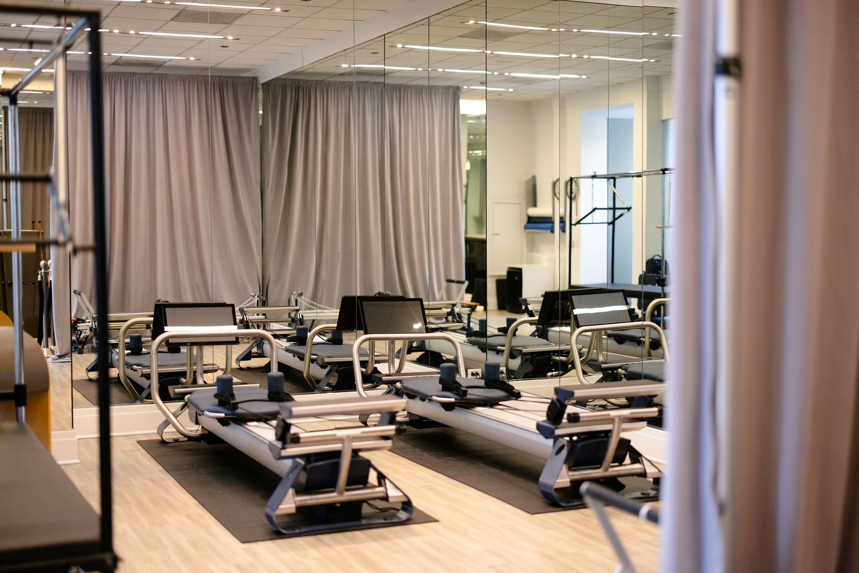 Health club fitness center gym | Waldorf Astoria Chicago