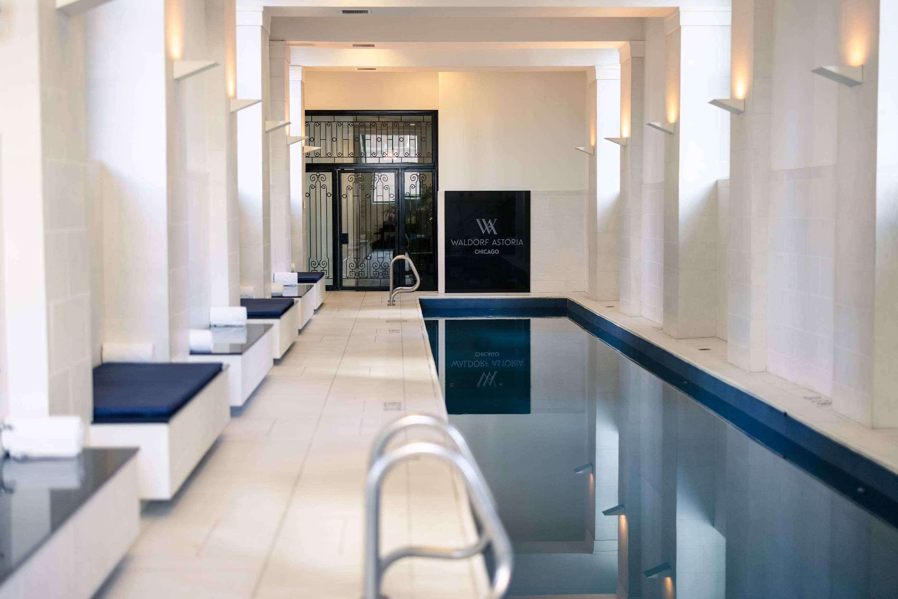 Pool | Waldorf Astoria Chicago
