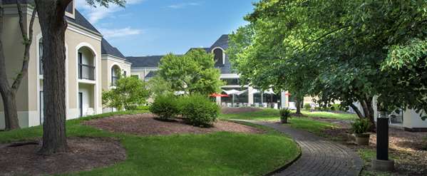 Exterior view - DoubleTree by Hilton Hotel Wood Dale