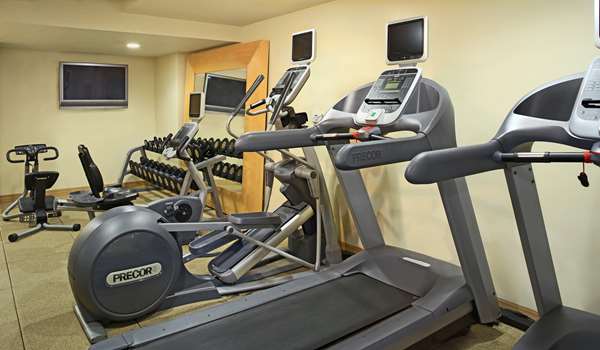 Fitness/ Exercise Room - DoubleTree by Hilton Hotel Wood Dale