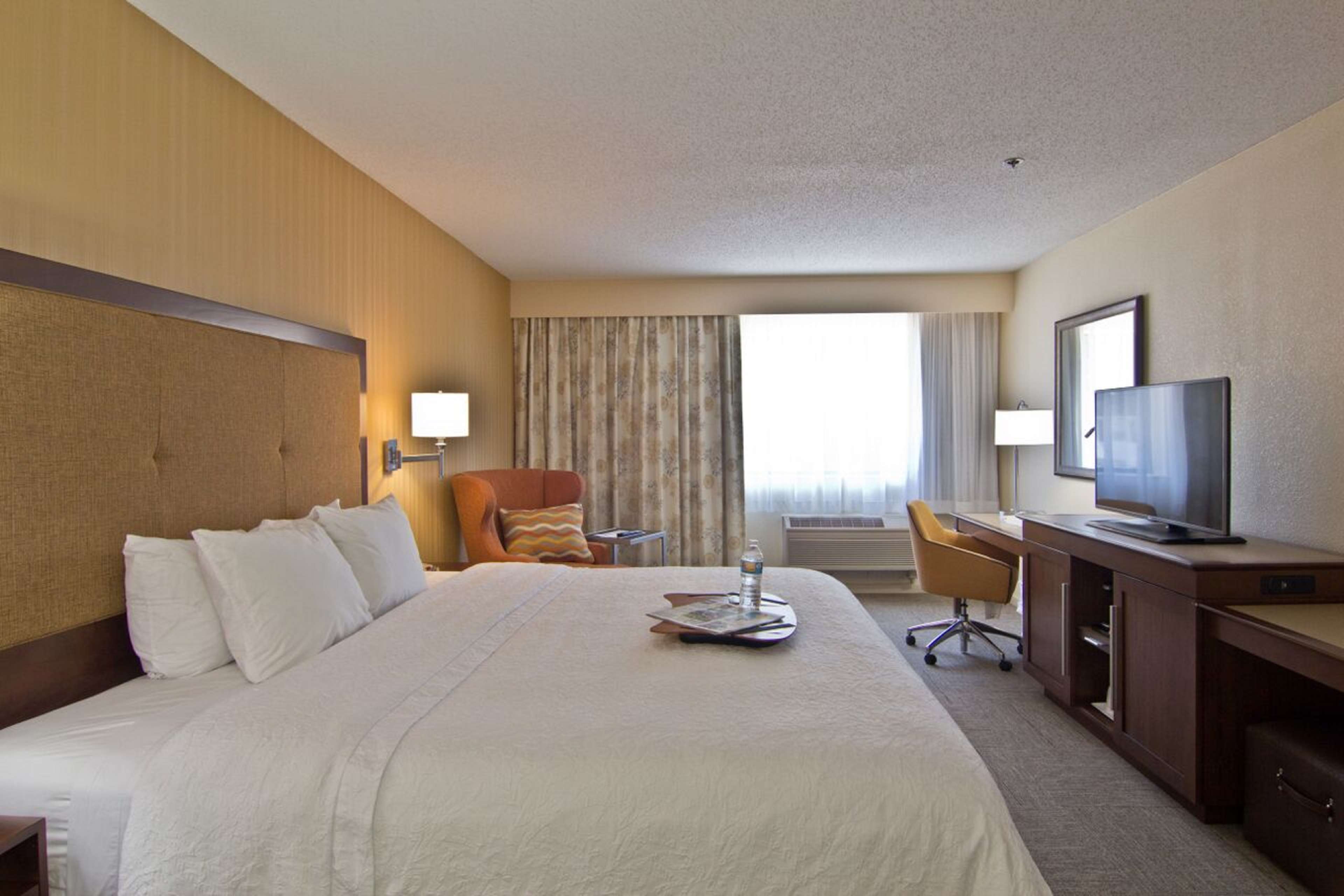 Hampton Inn & Suites by Hilton Chillicothe Room Type - 1K STE SHWR-NO KITCHEN NS