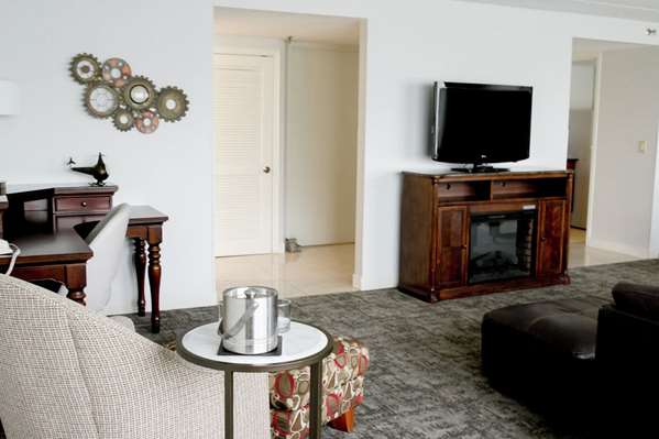  - DoubleTree by Hilton Hotel Charlottesville