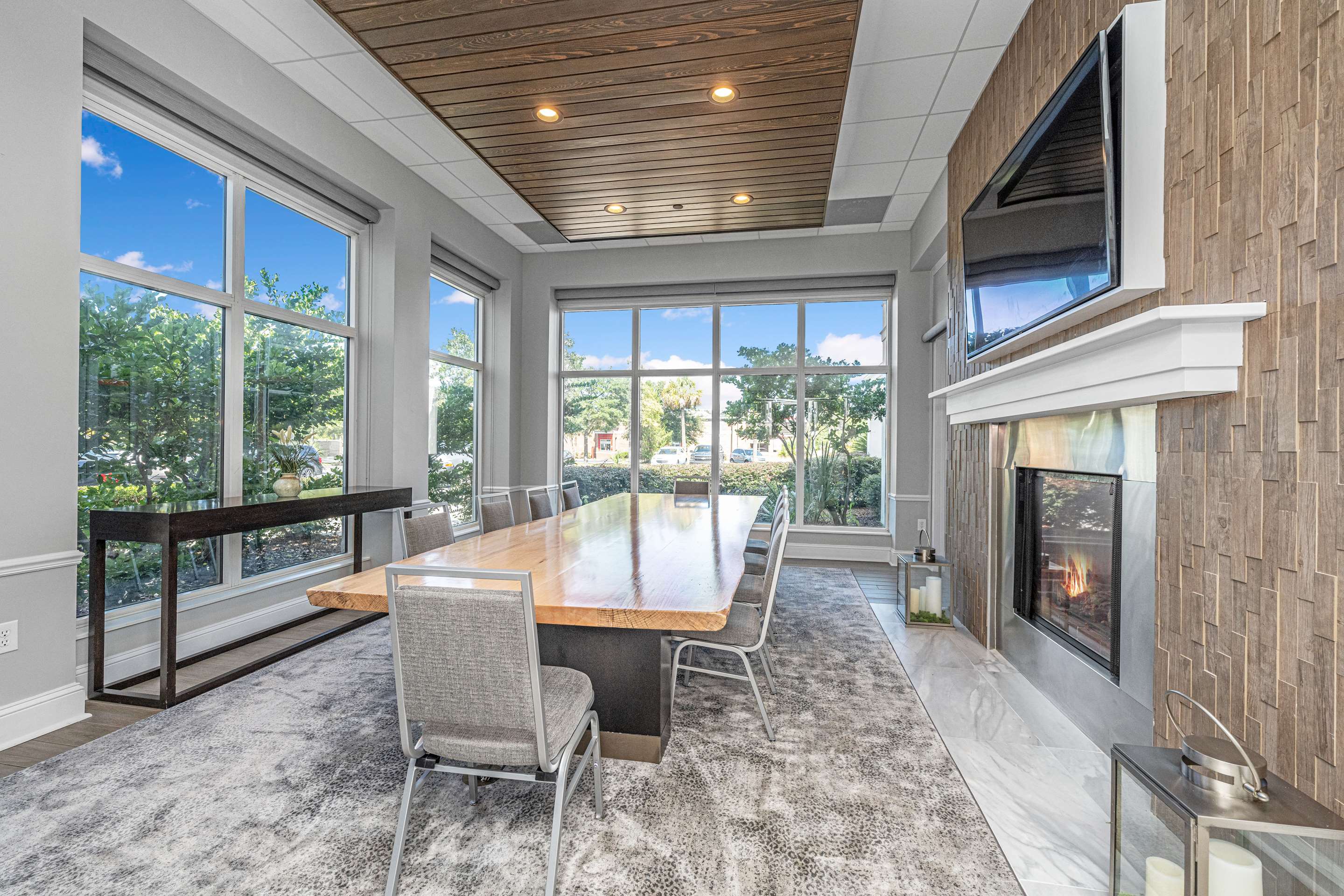 Lobby | Hilton Garden Inn Charleston Airport