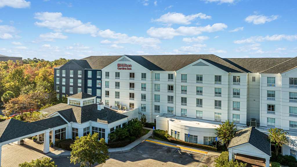 Hilton Garden Inn Airport