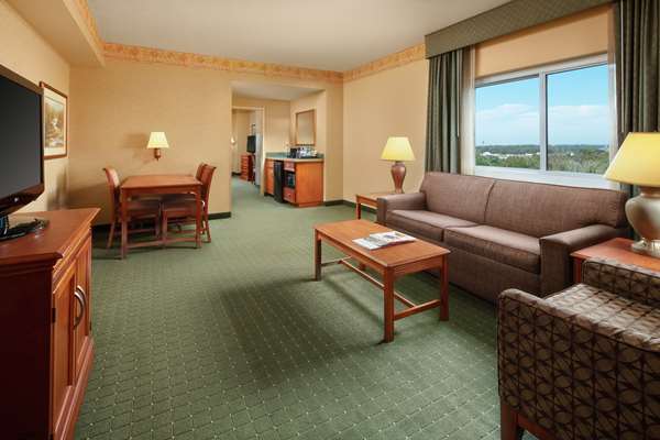  - Embassy Suites Charleston Convention Center - I-526, Exit 16