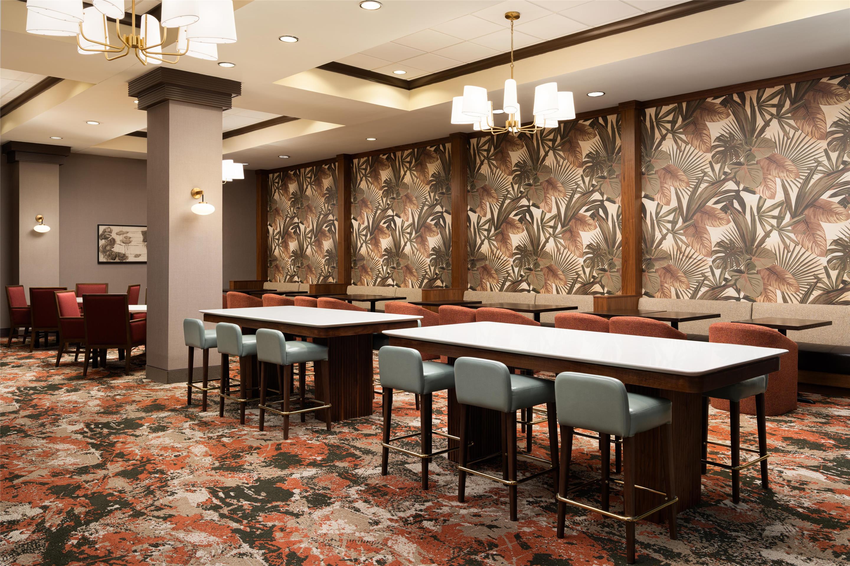 BarLounge | Embassy Suites by Hilton Charleston Airport Convention Ctr