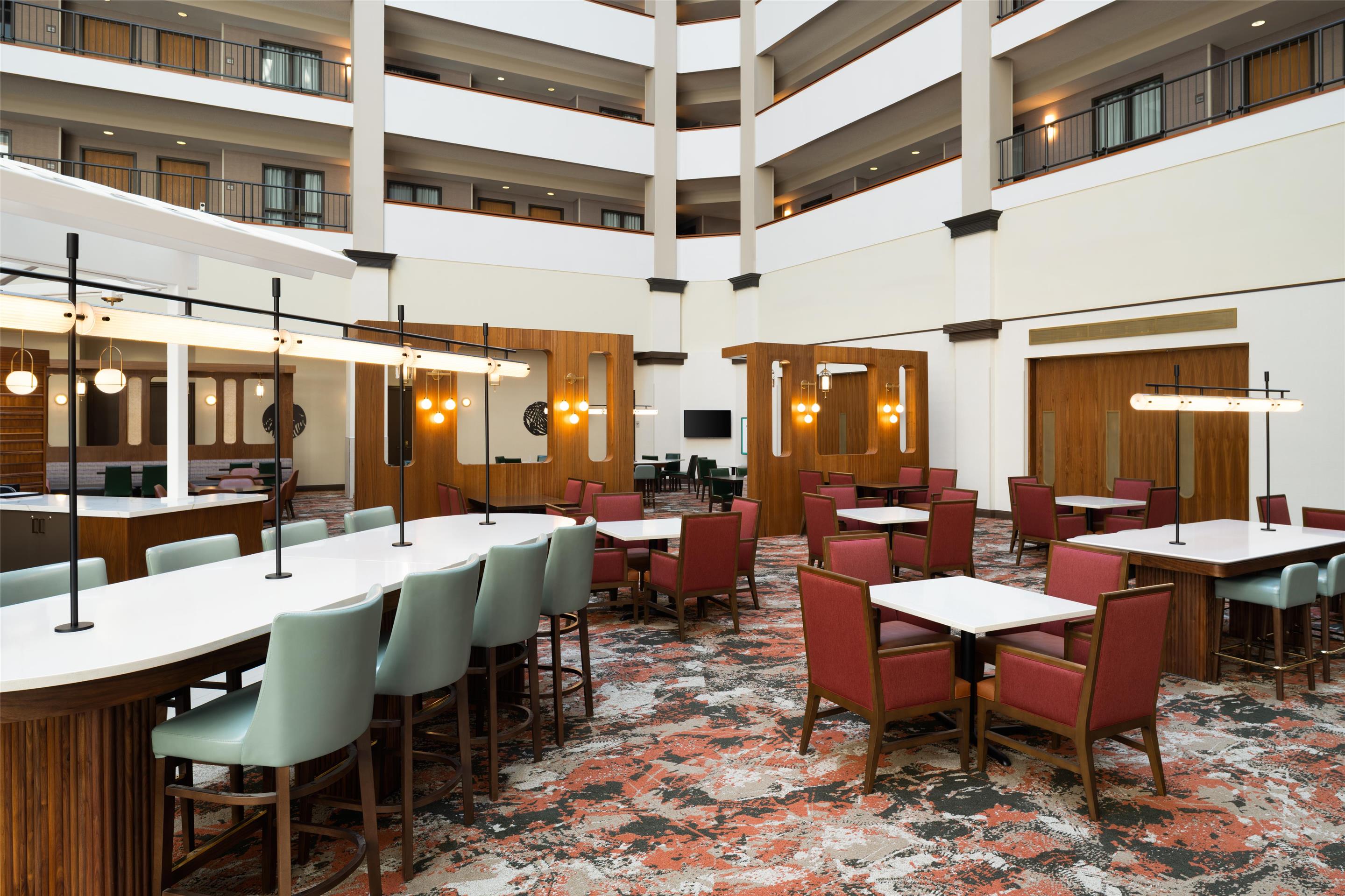 Lobby | Embassy Suites by Hilton Charleston Airport Convention Ctr