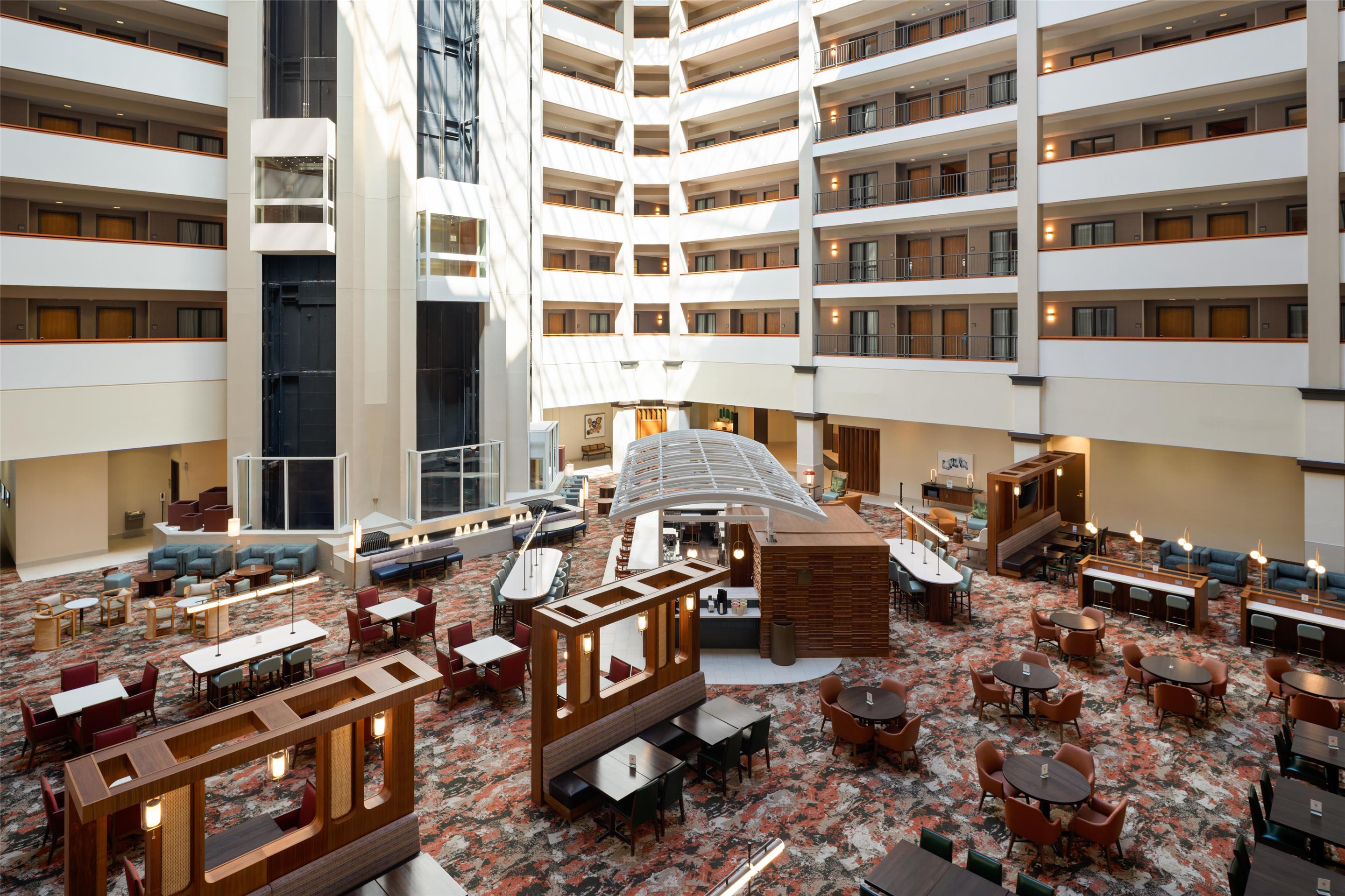 Lobby | Embassy Suites by Hilton Charleston Airport Convention Ctr