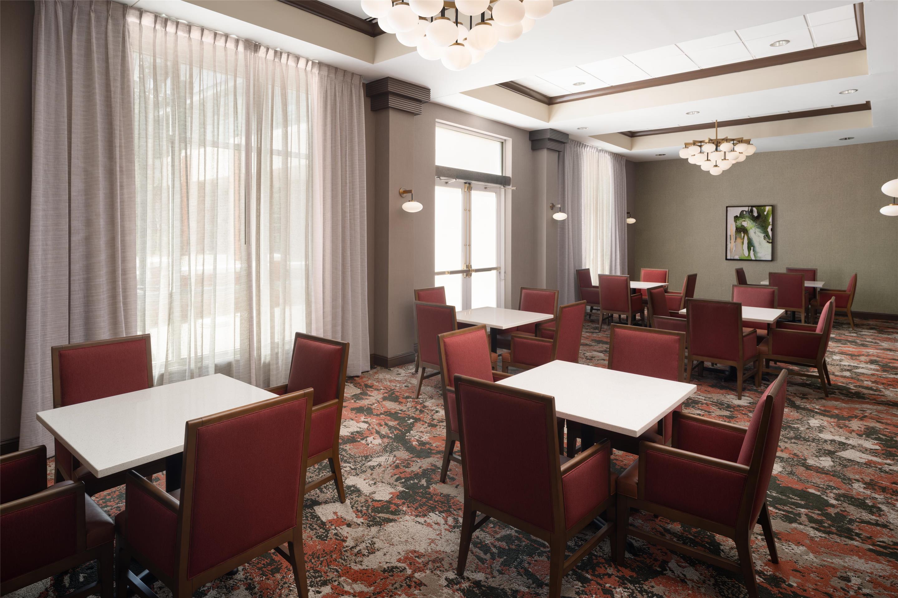Restaurant | Embassy Suites by Hilton Charleston Airport Convention Ctr