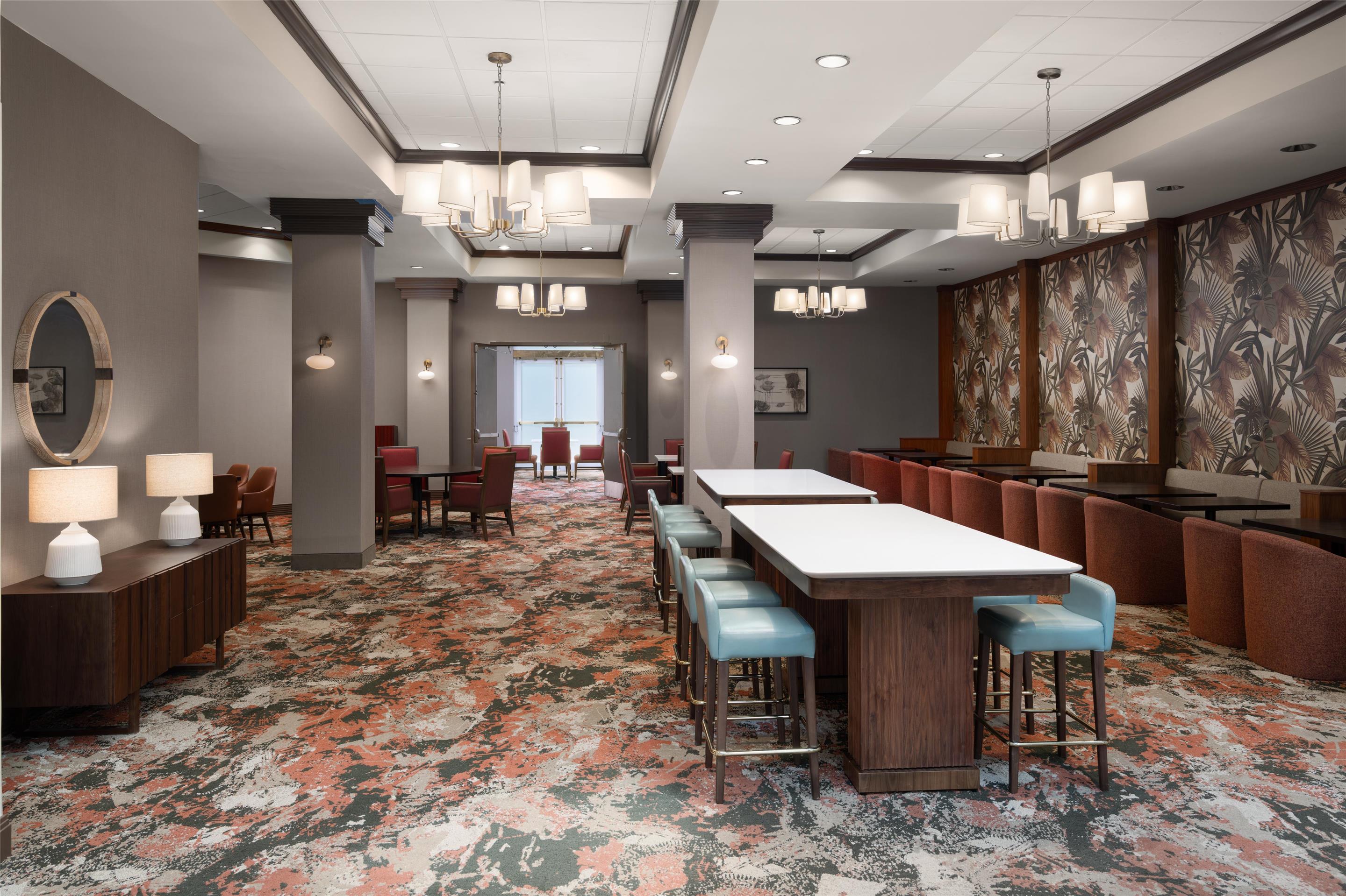 Restaurant | Embassy Suites by Hilton Charleston Airport Convention Ctr