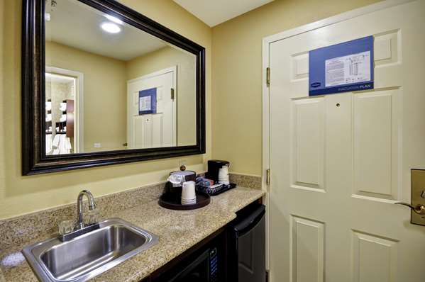  - Hampton Inn Upper Downtown Charleston - I-26, Exit 221B