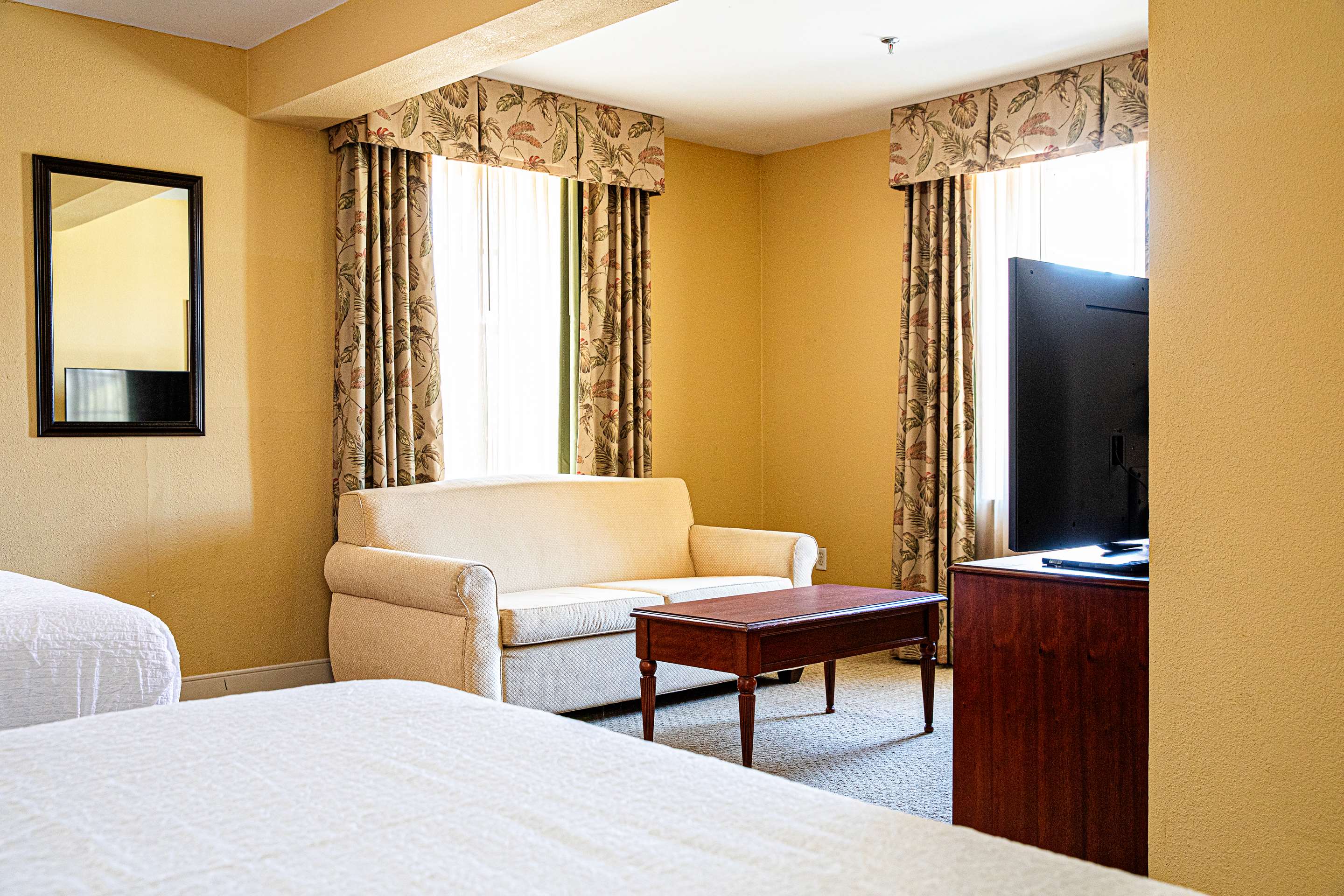 Guest room