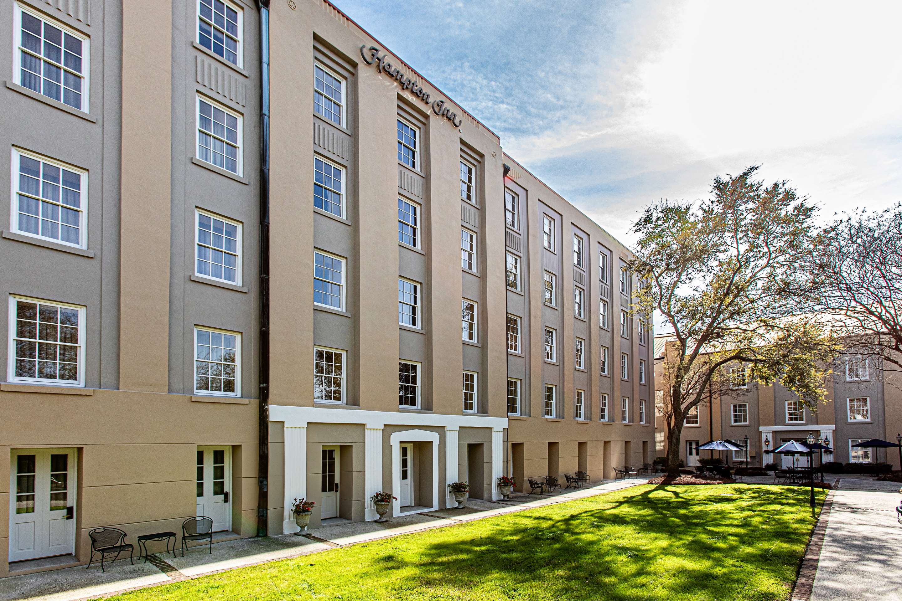 Exterior | Hampton Inn Charleston-Historic District