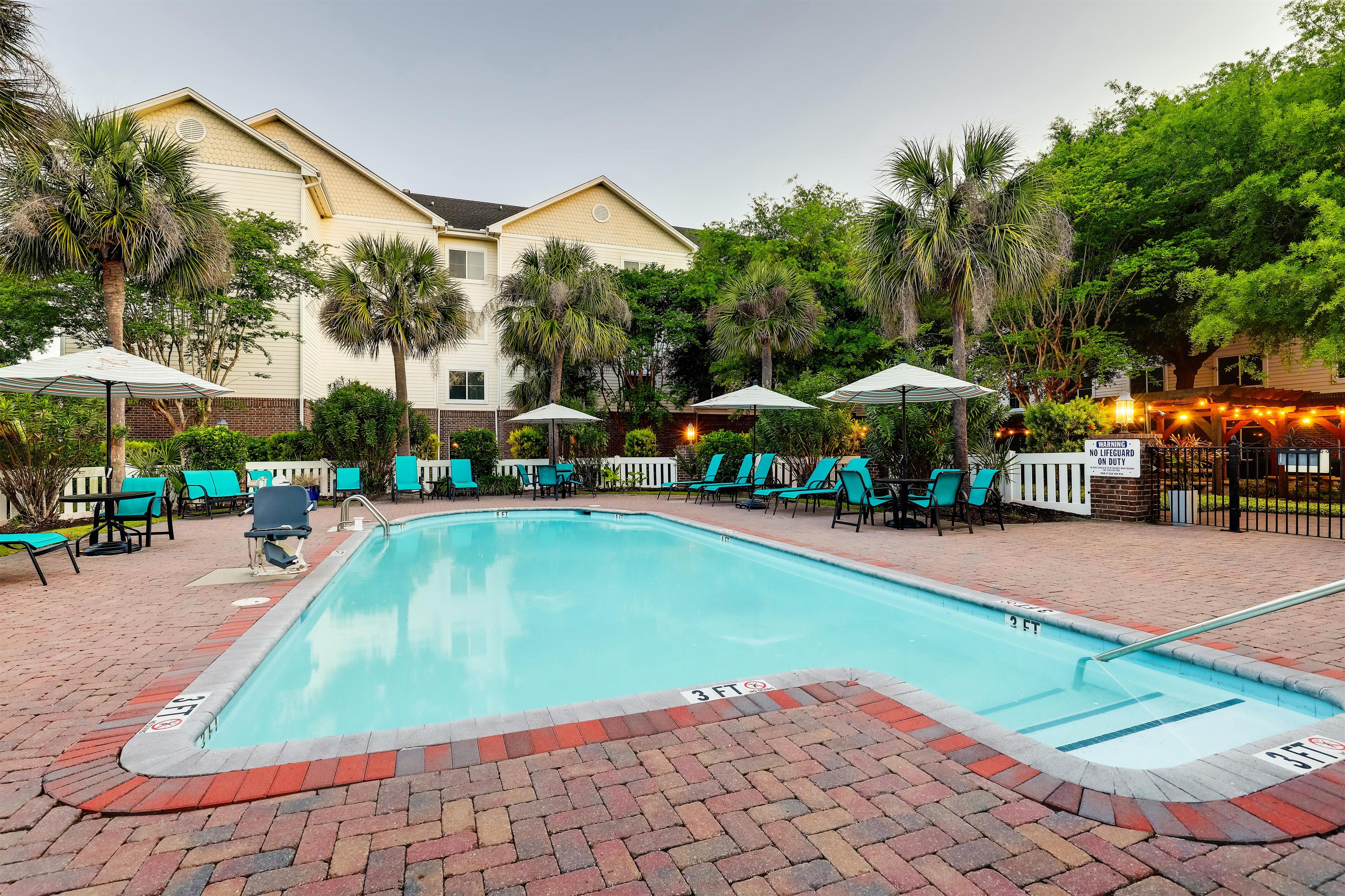 Pool | Homewood Suites by Hilton Charleston - Mt Pleasant