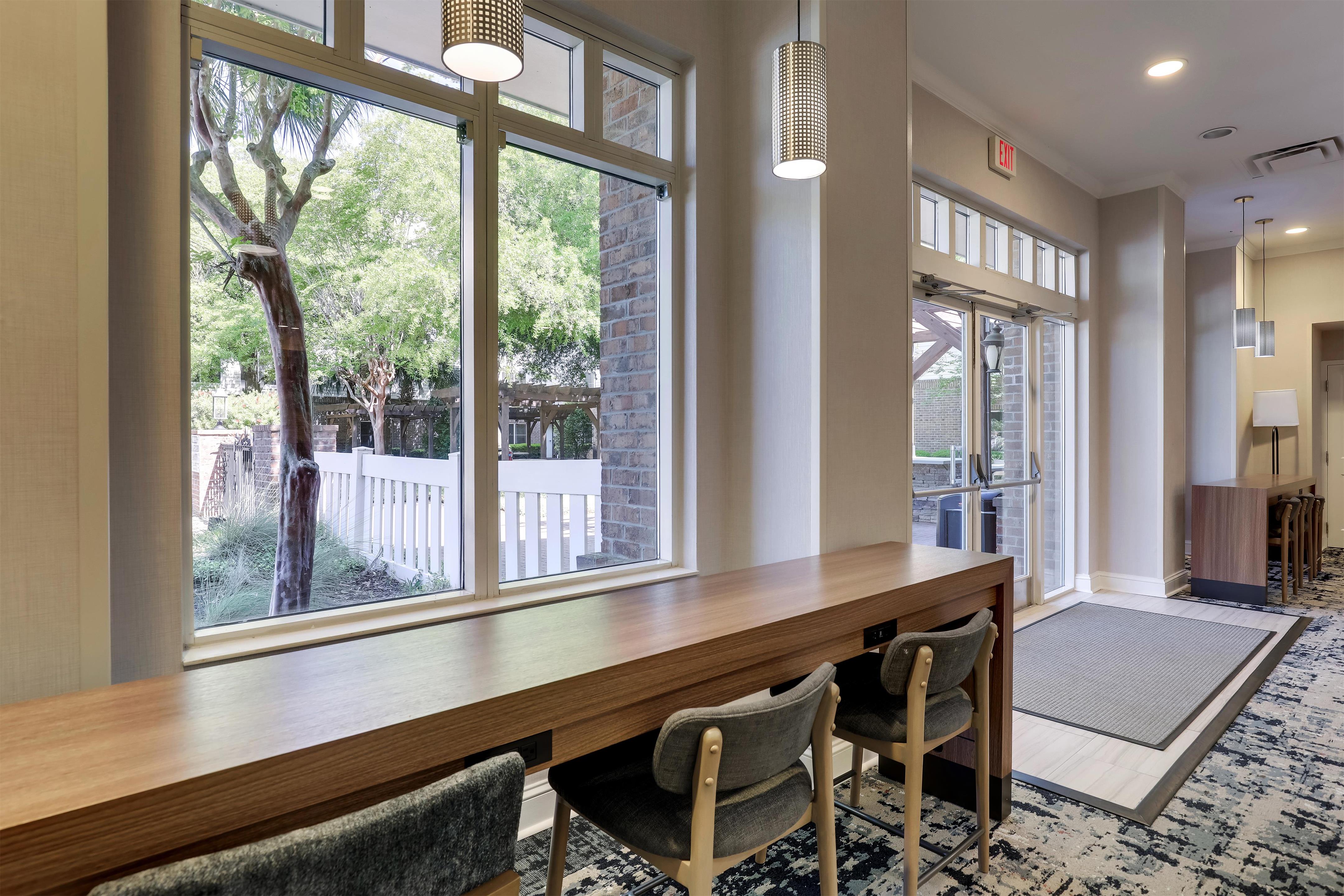 Restaurant | Homewood Suites by Hilton Charleston - Mt Pleasant