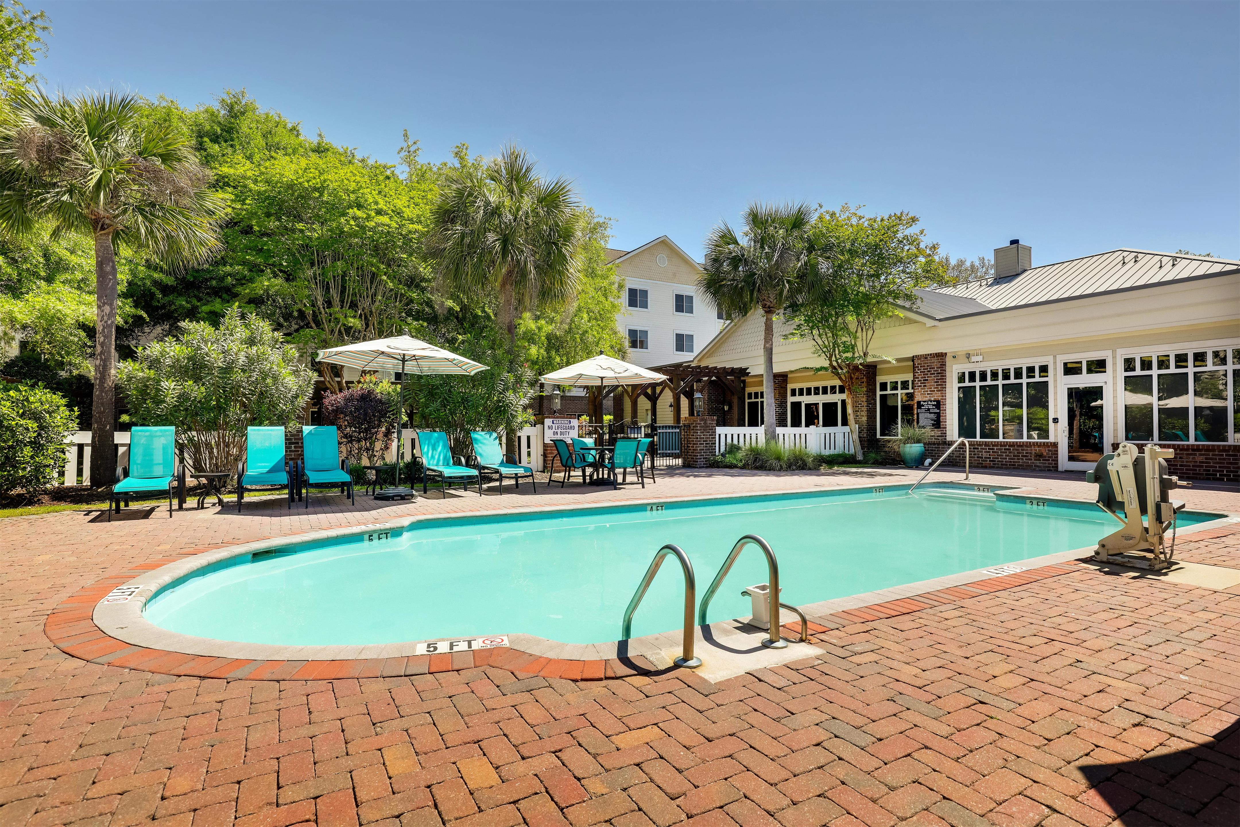 Pool | Homewood Suites by Hilton Charleston - Mt Pleasant