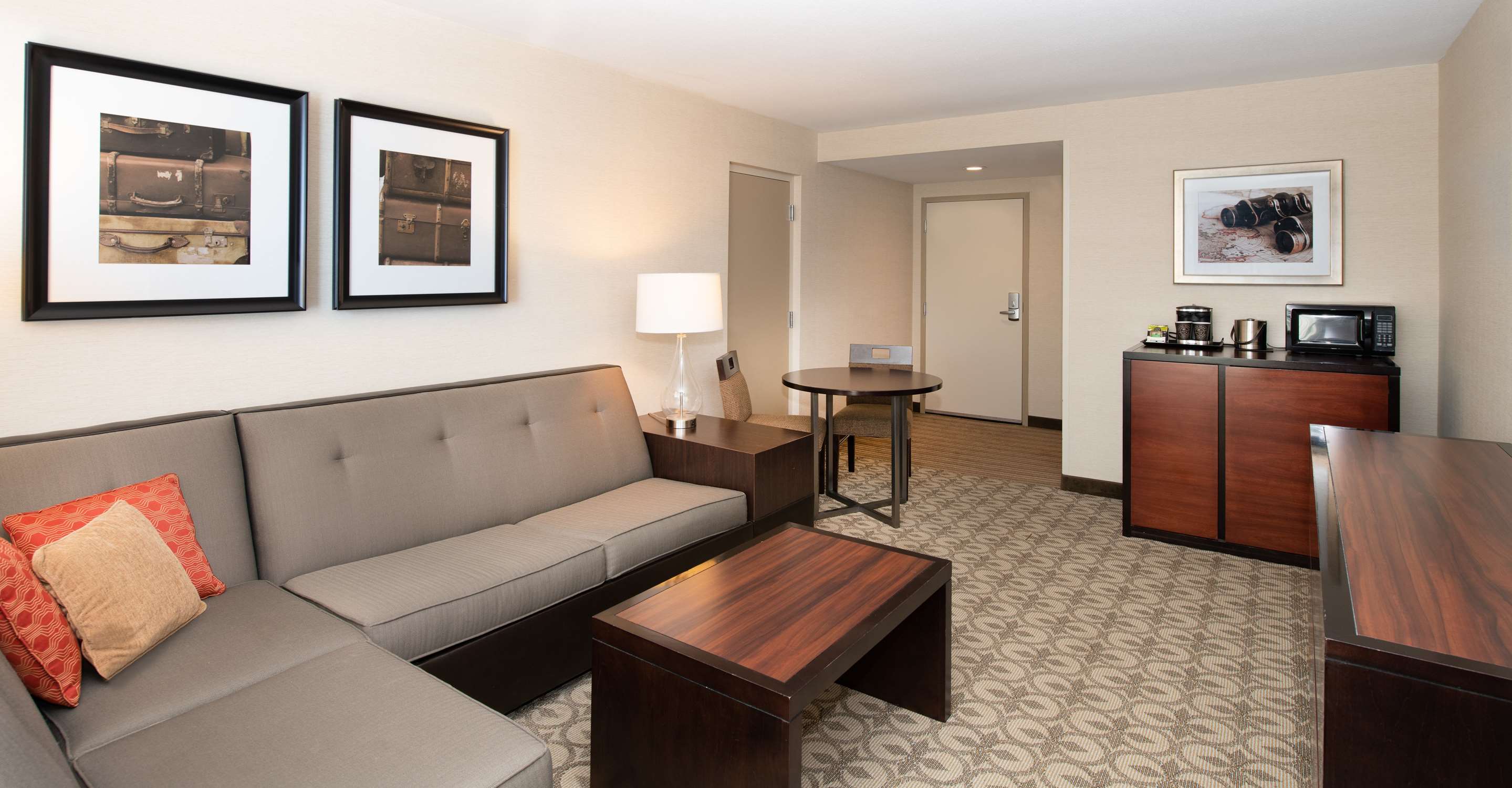 Guest room