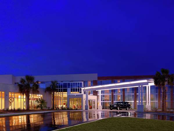 Exterior view - DoubleTree by Hilton Northwoods North Charleston - I-26, Exit 209