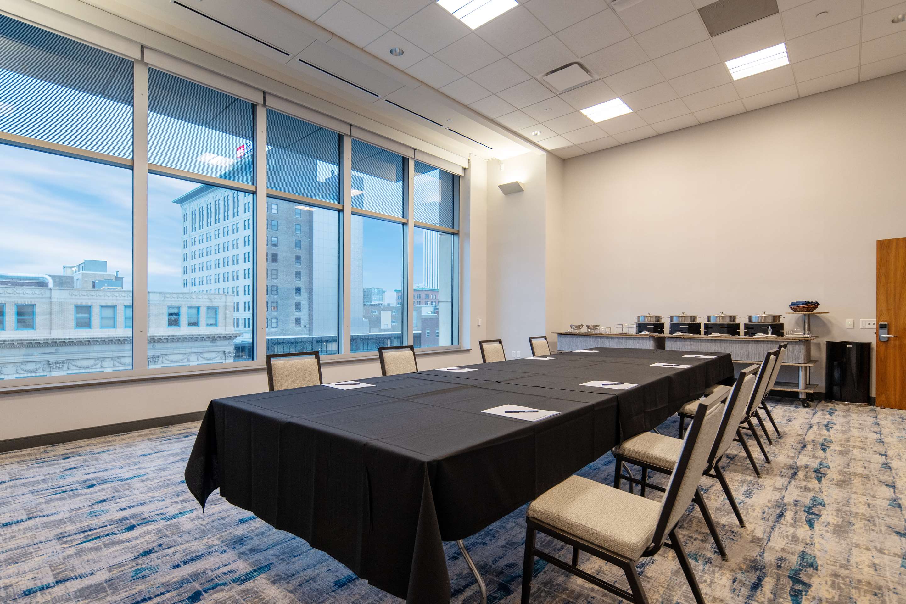 Meeting Room | Doubletree by Hilton Cedar Rapids Convention Complex