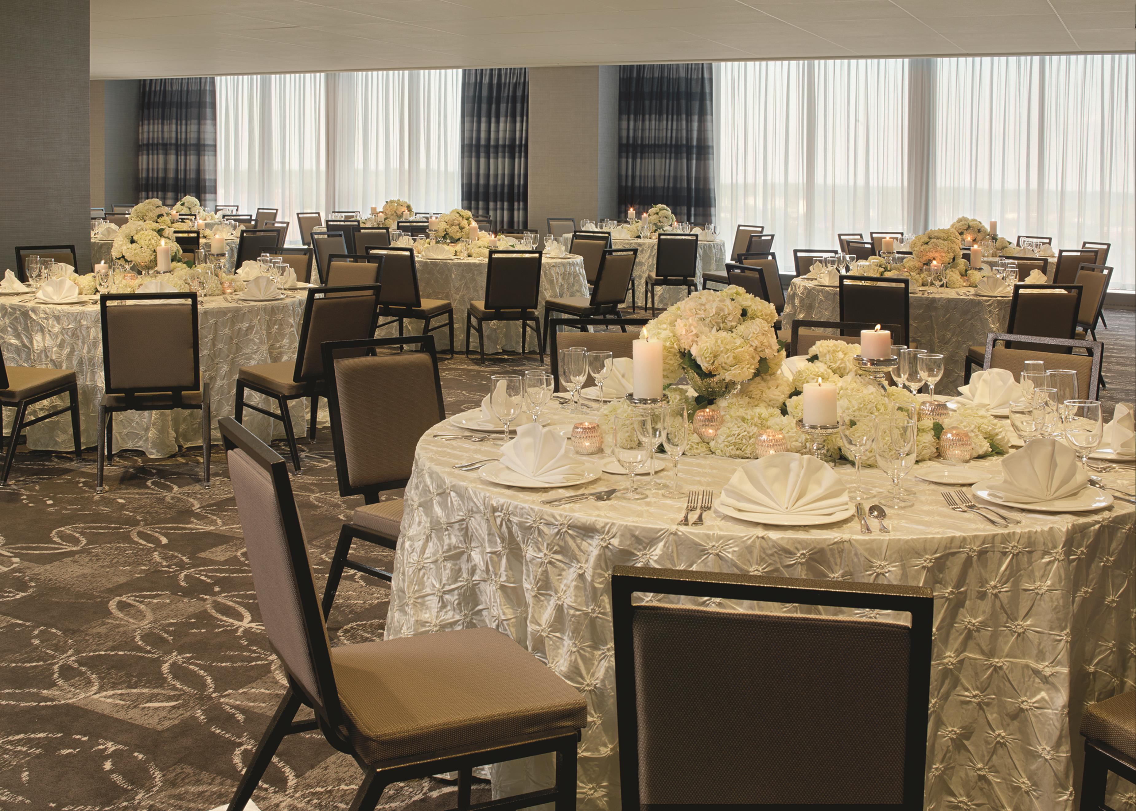 Meeting Room | Doubletree by Hilton Cedar Rapids Convention Complex