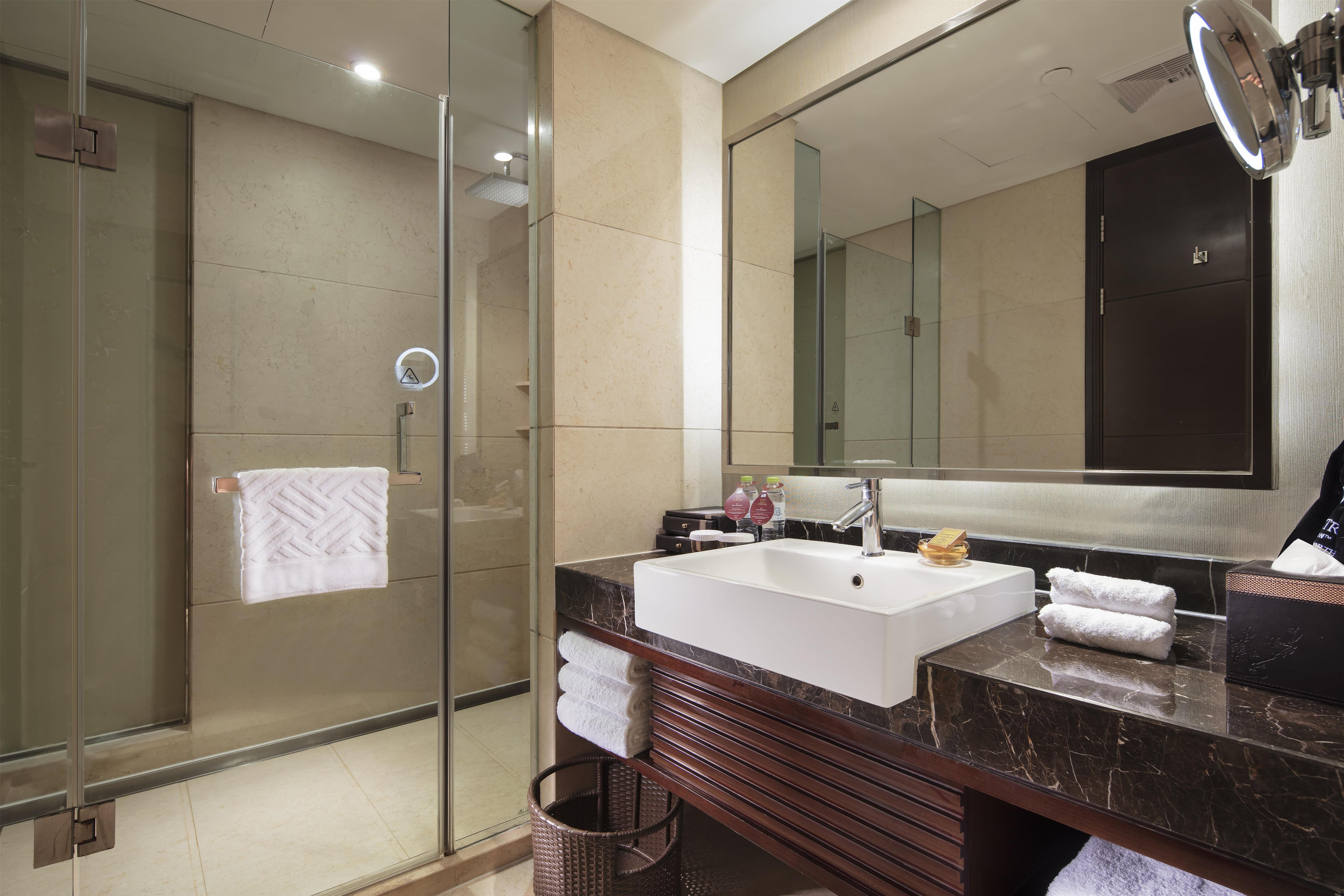 DoubleTree by Hilton Hotel Chongqing North Room Type - FAMILY CONNECTING ROOM