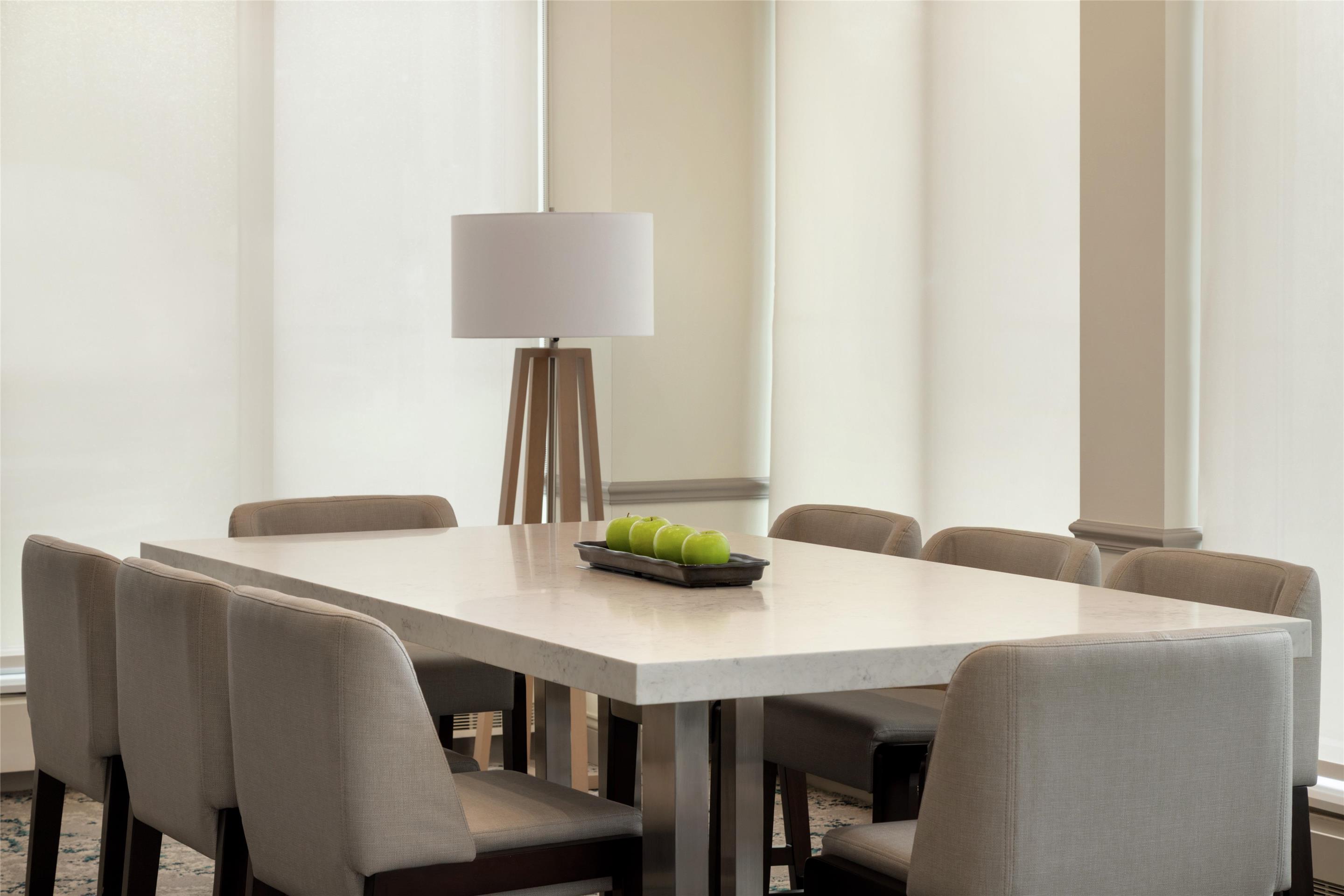 Lobby | Hilton Garden Inn Cleveland Airport