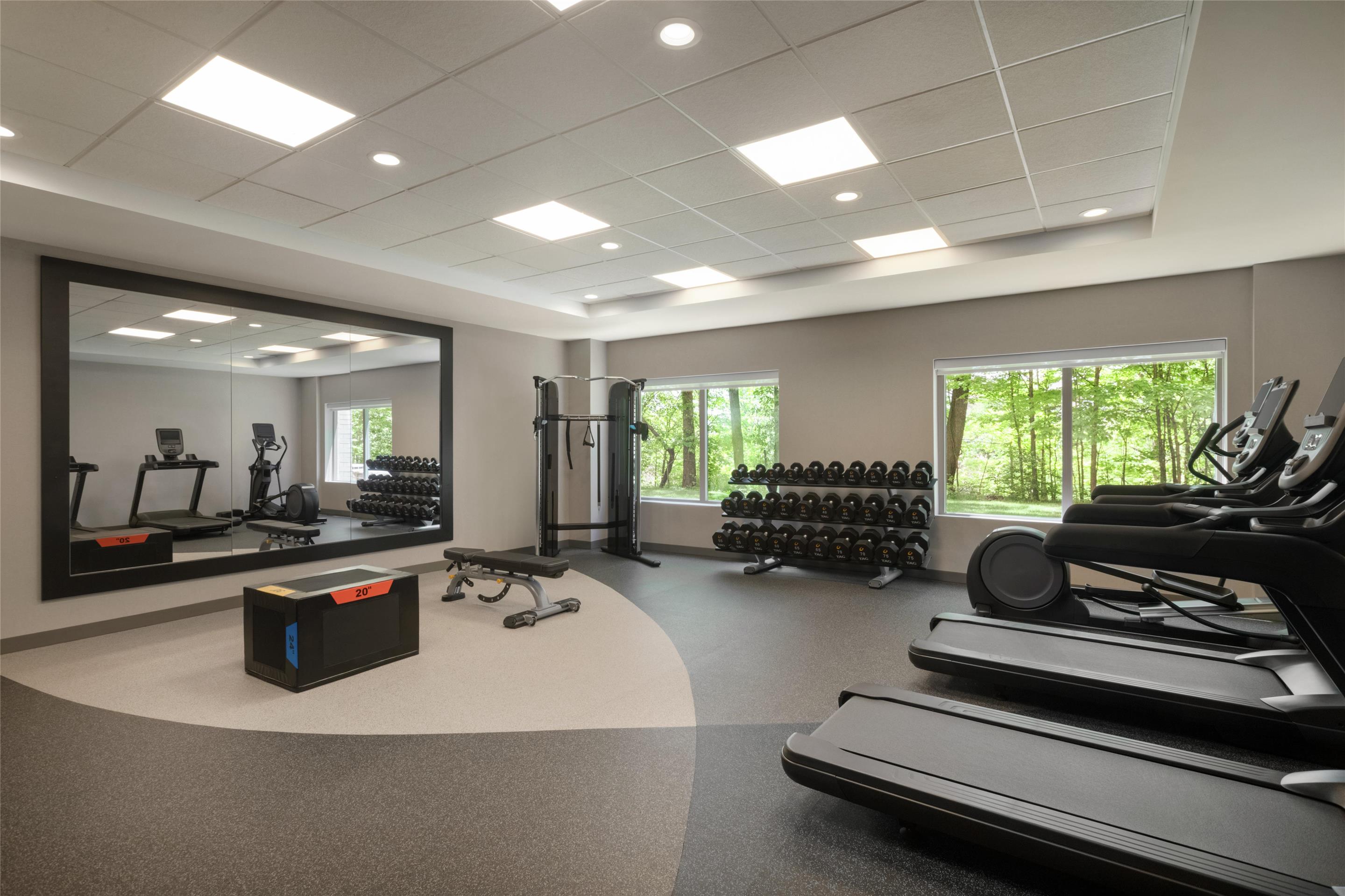 Health club fitness center gym | Hilton Garden Inn Cleveland Airport