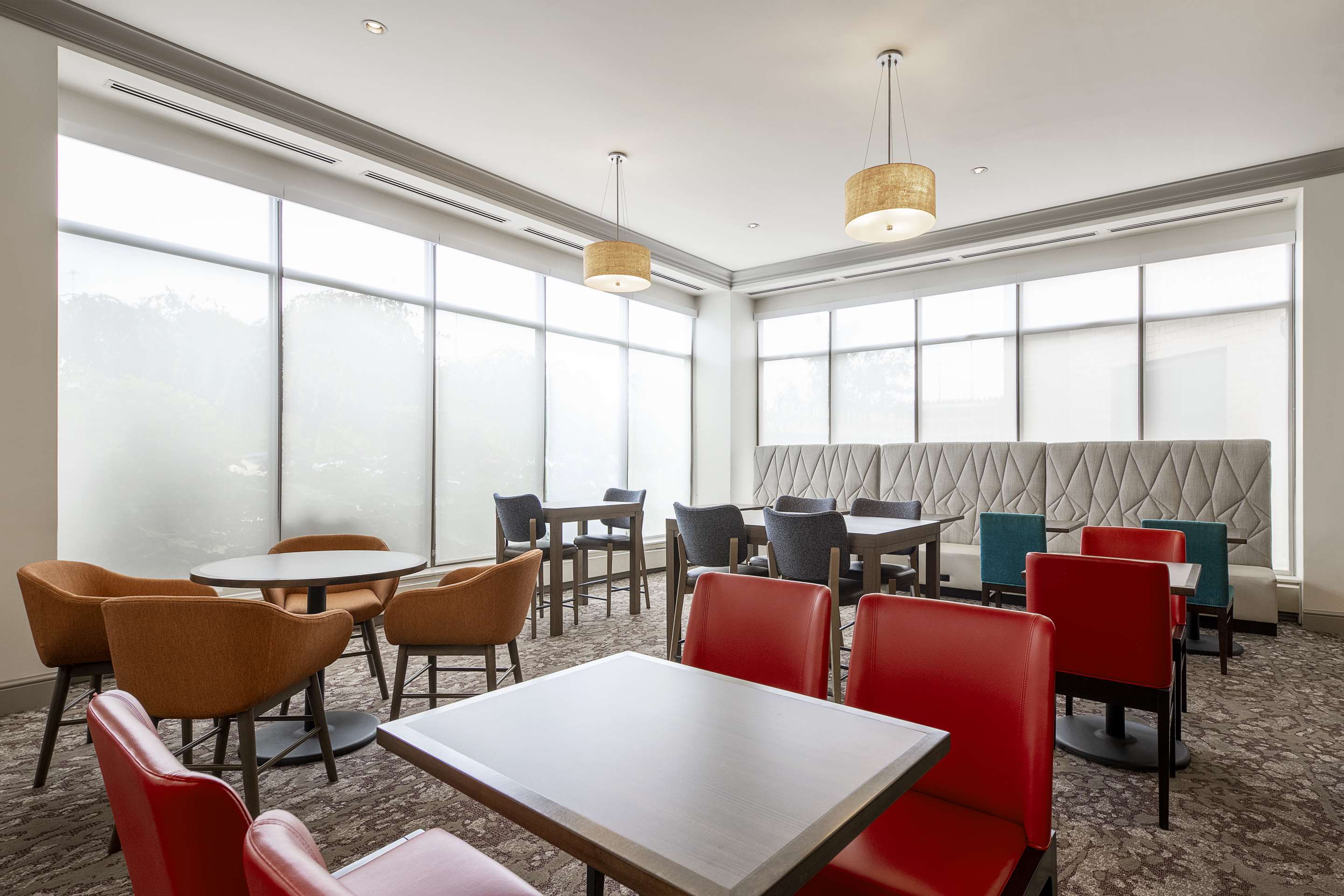 Restaurant | Hilton Garden Inn Cleveland Downtown