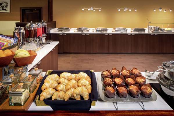 Restaurant - DoubleTree by Hilton Hotel Independence