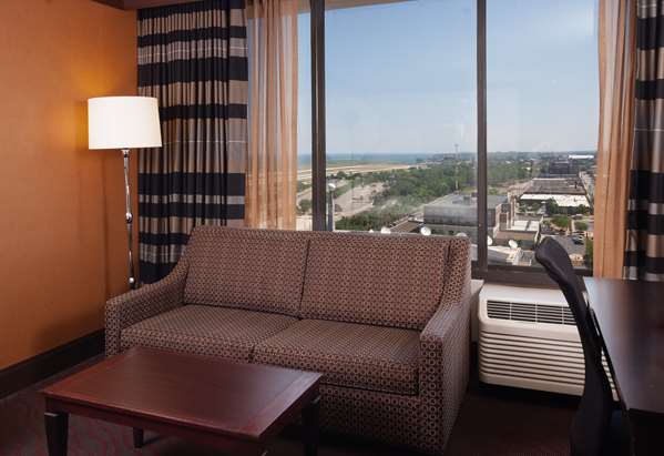  - DoubleTree by Hilton Hotel Downtown Cleveland