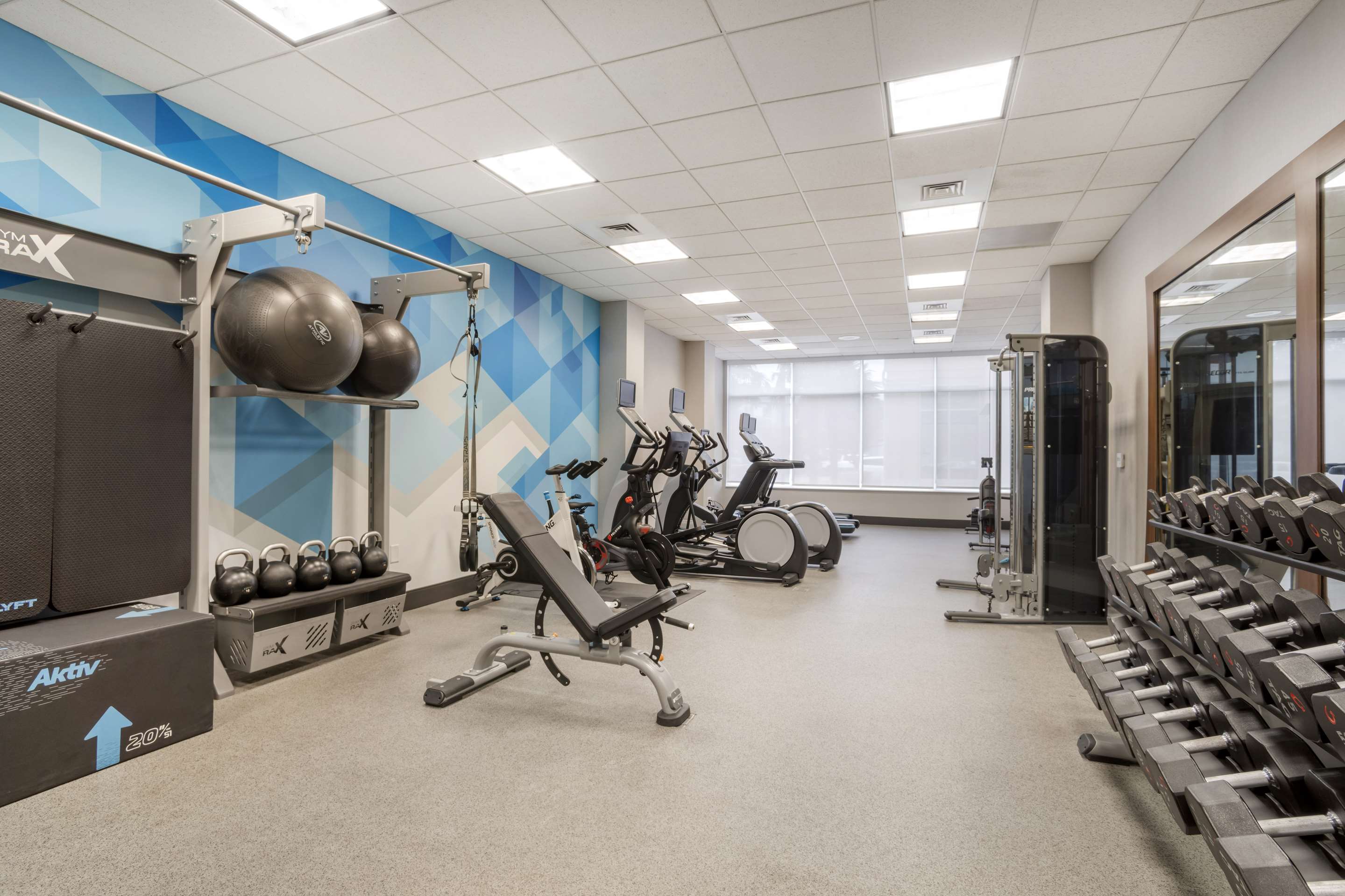 Health club fitness center gym | Hilton Garden Inn Charlotte/Concord