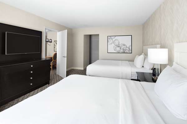  - DoubleTree Suites by Hilton Hotel Charlotte
