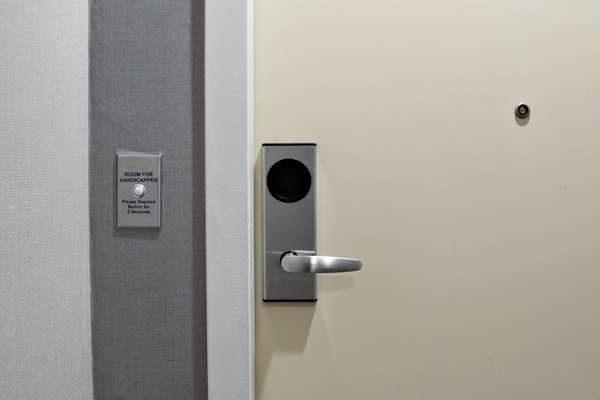  - DoubleTree Suites by Hilton Hotel Charlotte