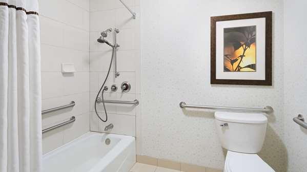  - DoubleTree Suites by Hilton Hotel Charlotte