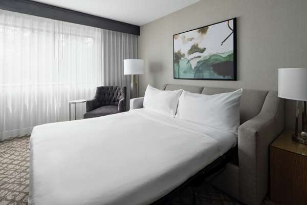  - DoubleTree Suites by Hilton Hotel Charlotte