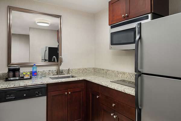  - DoubleTree Suites by Hilton Hotel Charlotte