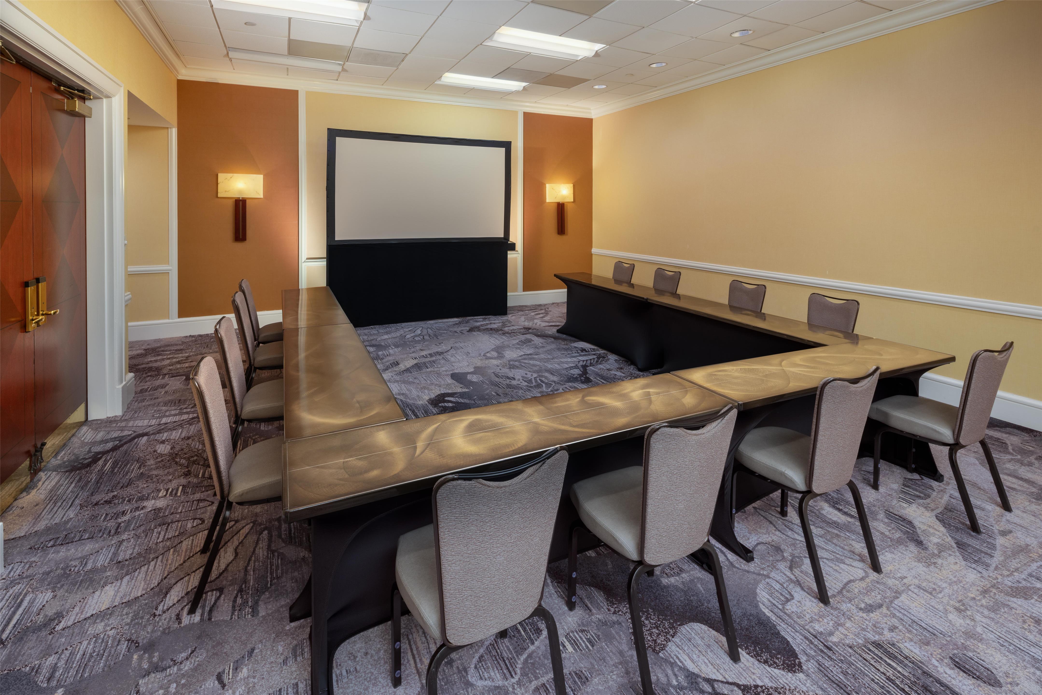 Meeting Room | Hilton Charlotte Uptown