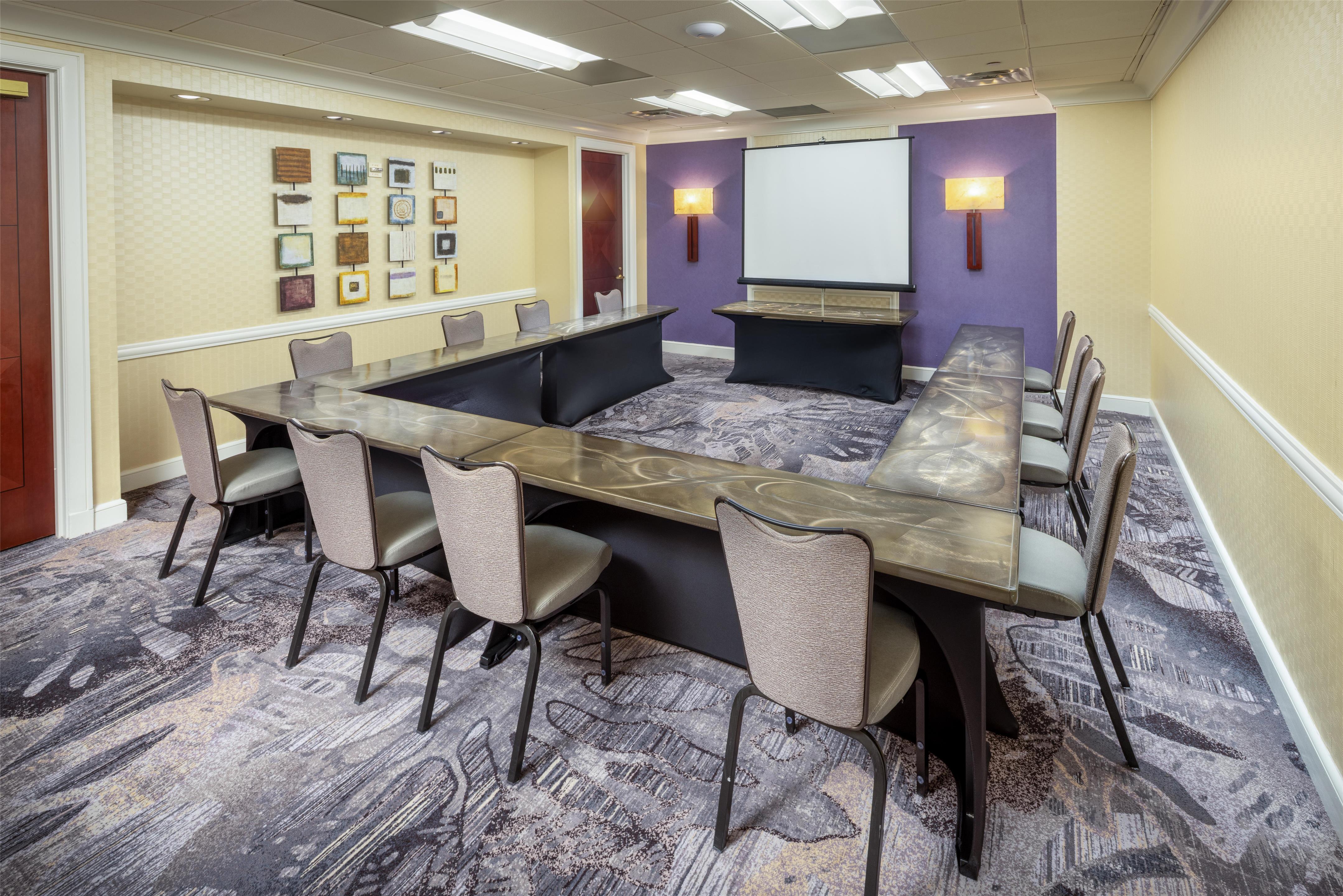 Meeting Room | Hilton Charlotte Uptown