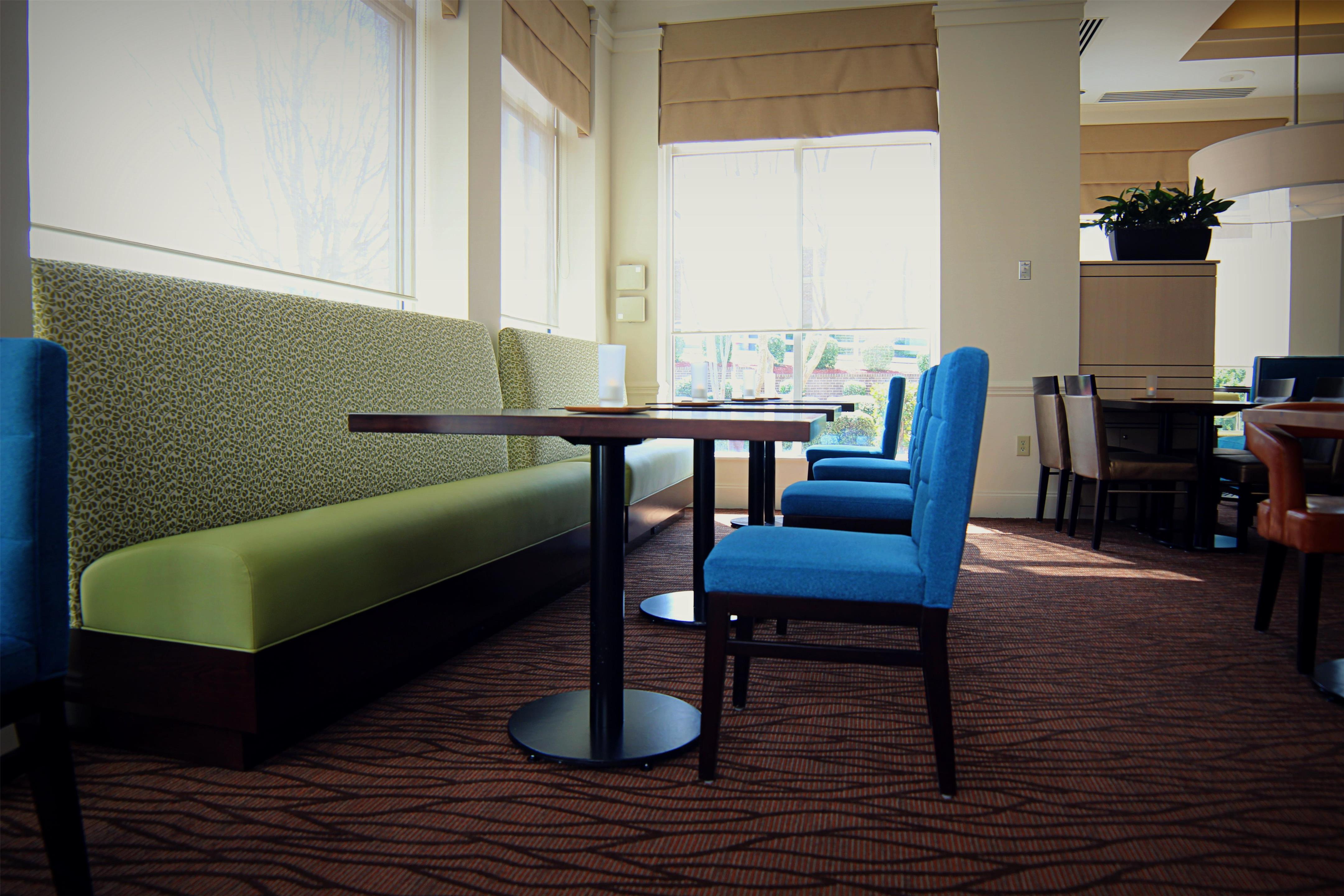 Restaurant | Hilton Garden Inn Charlotte North