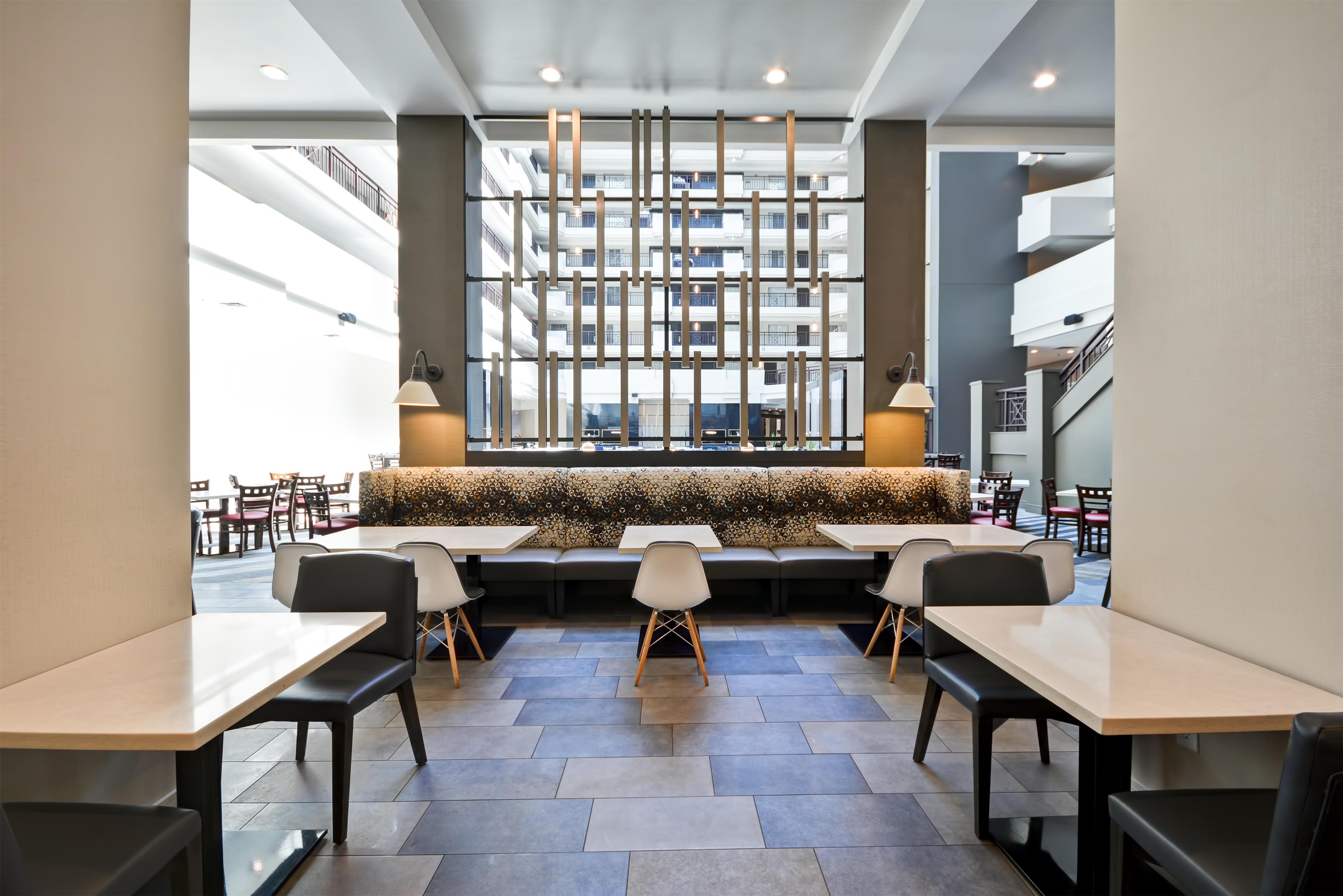 Restaurant | Embassy Suites Hotel Charlotte