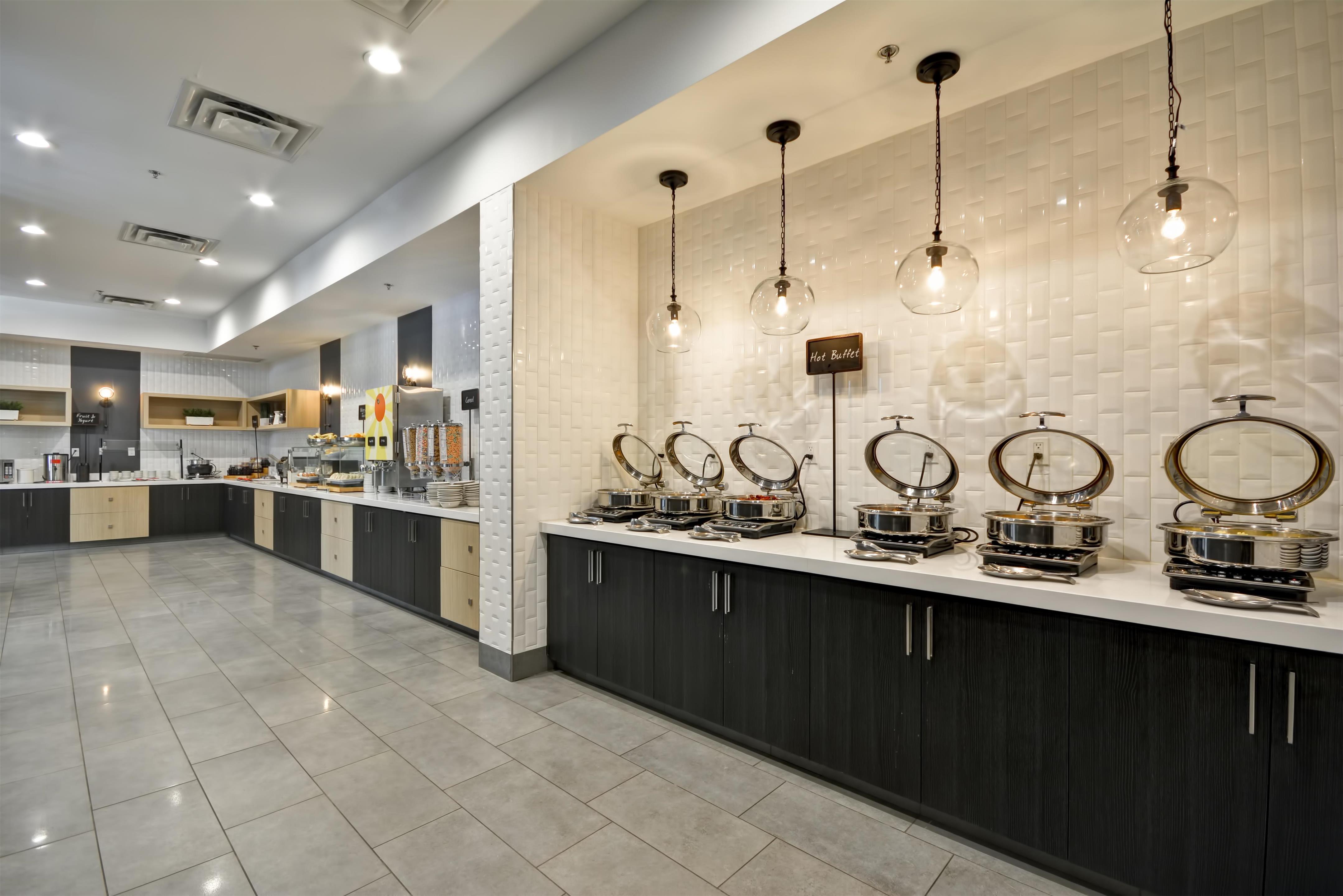 Restaurant | Embassy Suites Hotel Charlotte