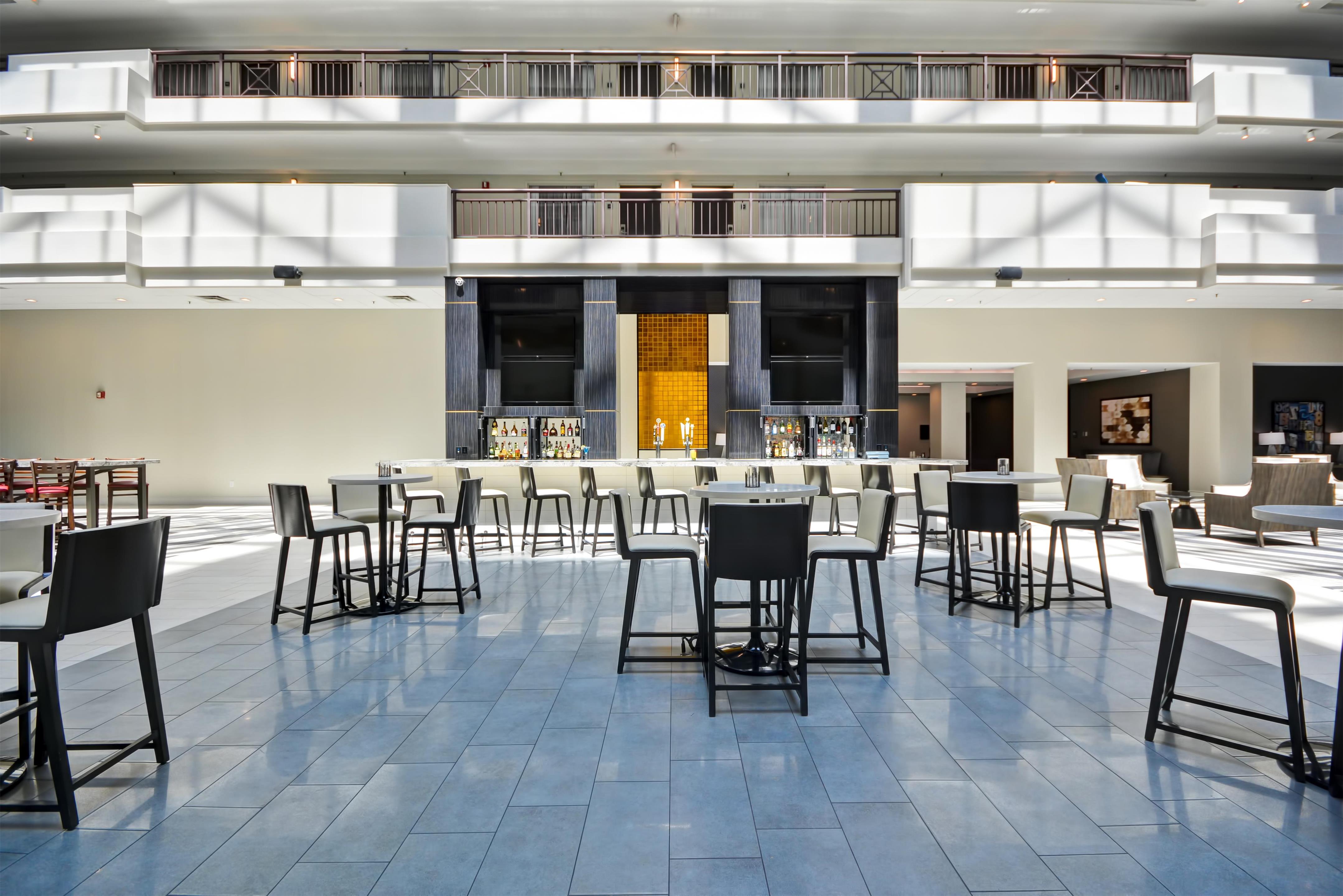 Restaurant | Embassy Suites Hotel Charlotte