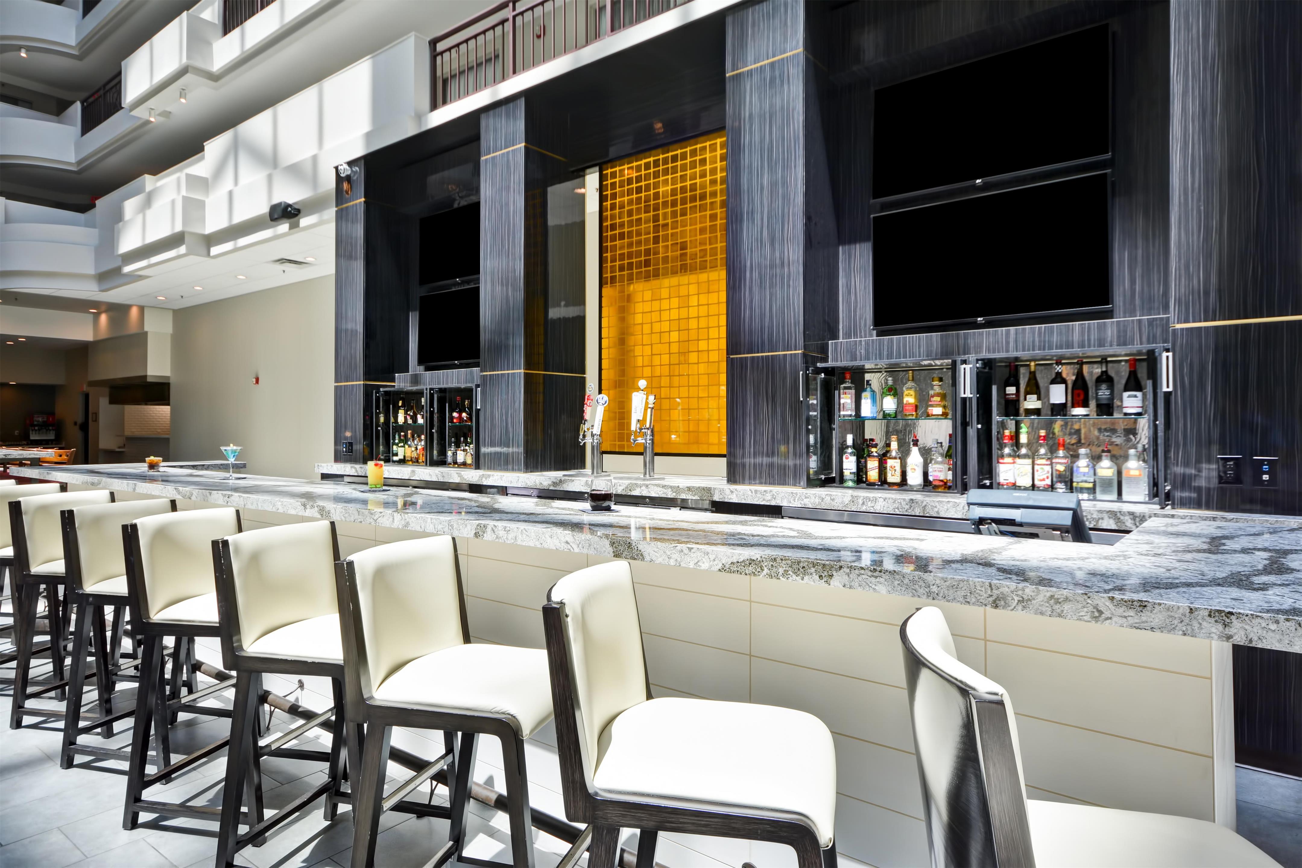 Restaurant | Embassy Suites Hotel Charlotte