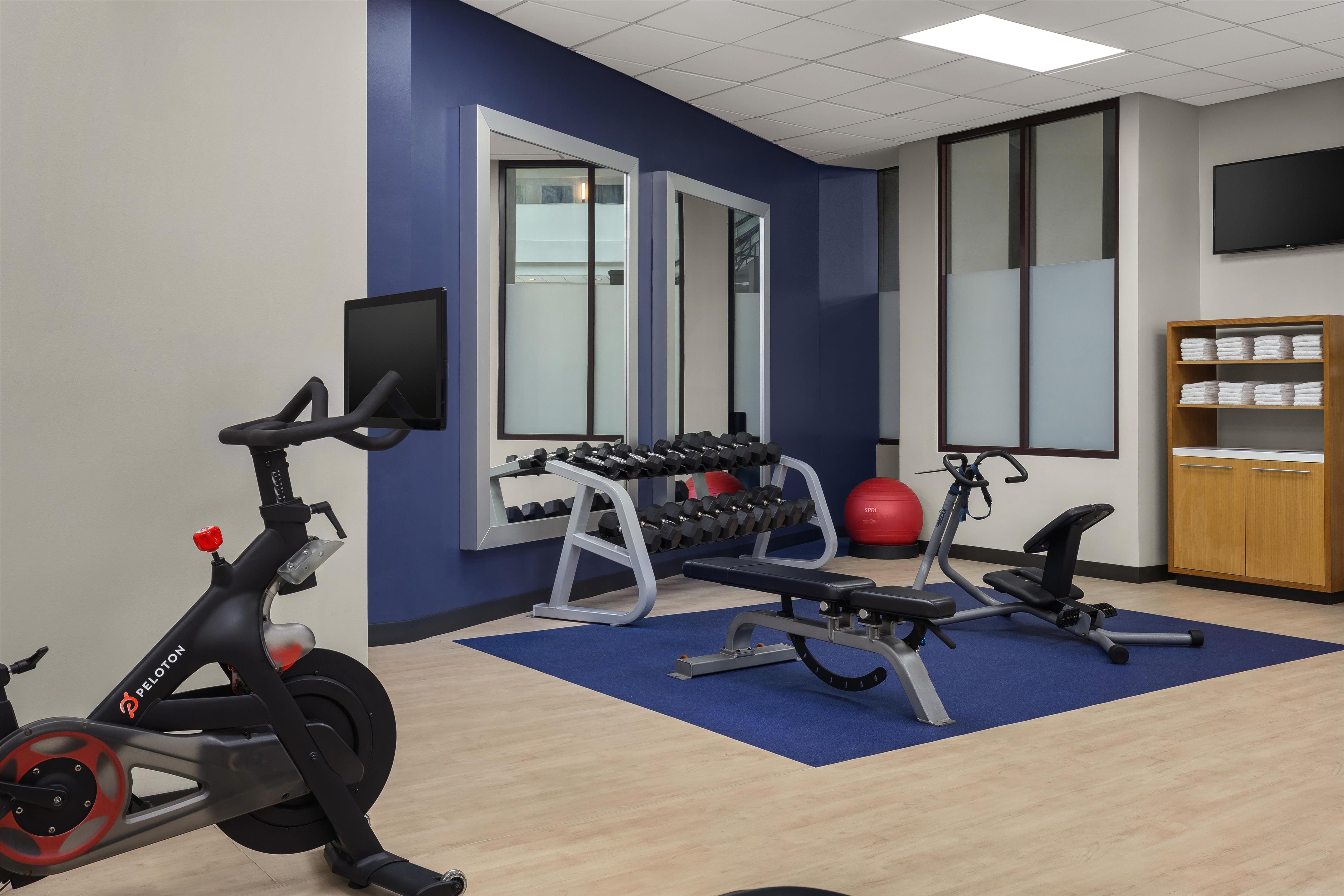 Health club fitness center gym | Embassy Suites Hotel Charlotte