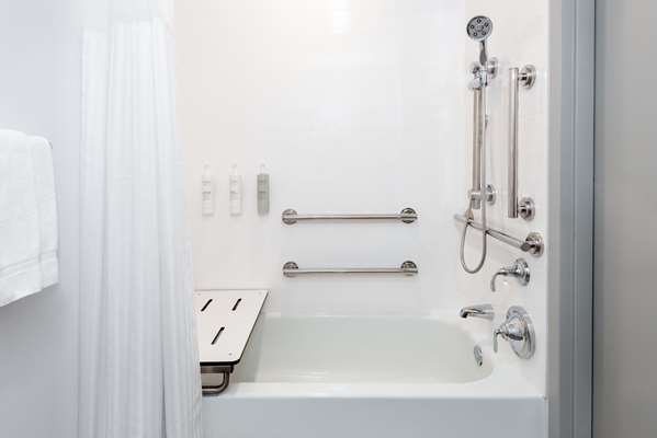  - Hilton Garden Inn Uptown Charlotte