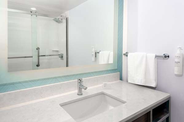  - Hilton Garden Inn Uptown Charlotte